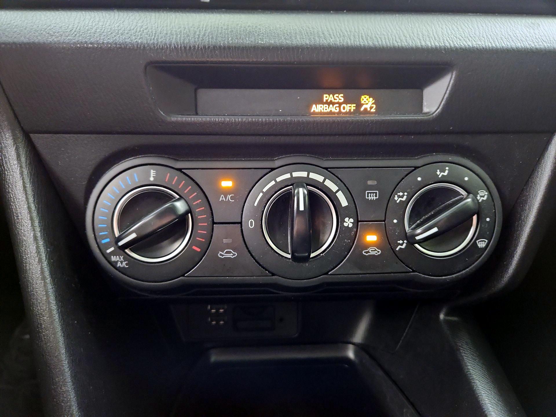 Thumbnail: 2016 Mazda Mazda3 - 16
