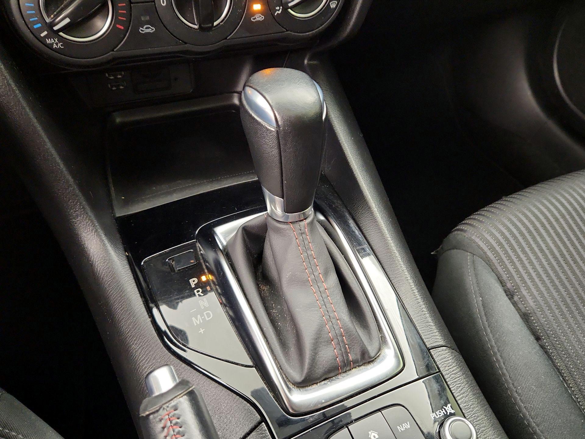 Thumbnail: 2016 Mazda Mazda3 - 17