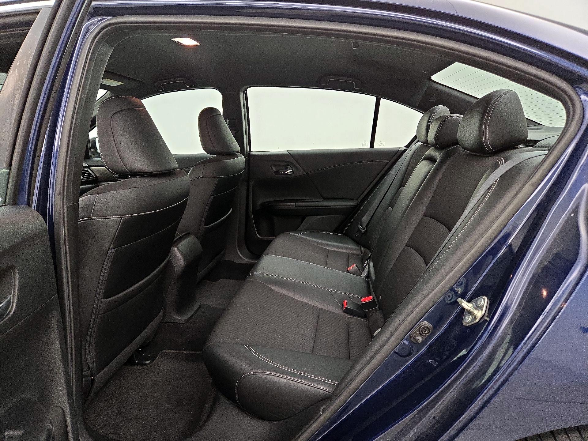 Thumbnail: 2017 Honda Accord - 19