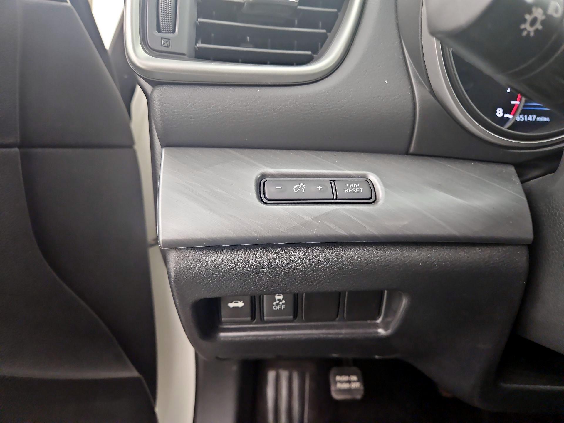 Thumbnail: 2017 Nissan Maxima - 13