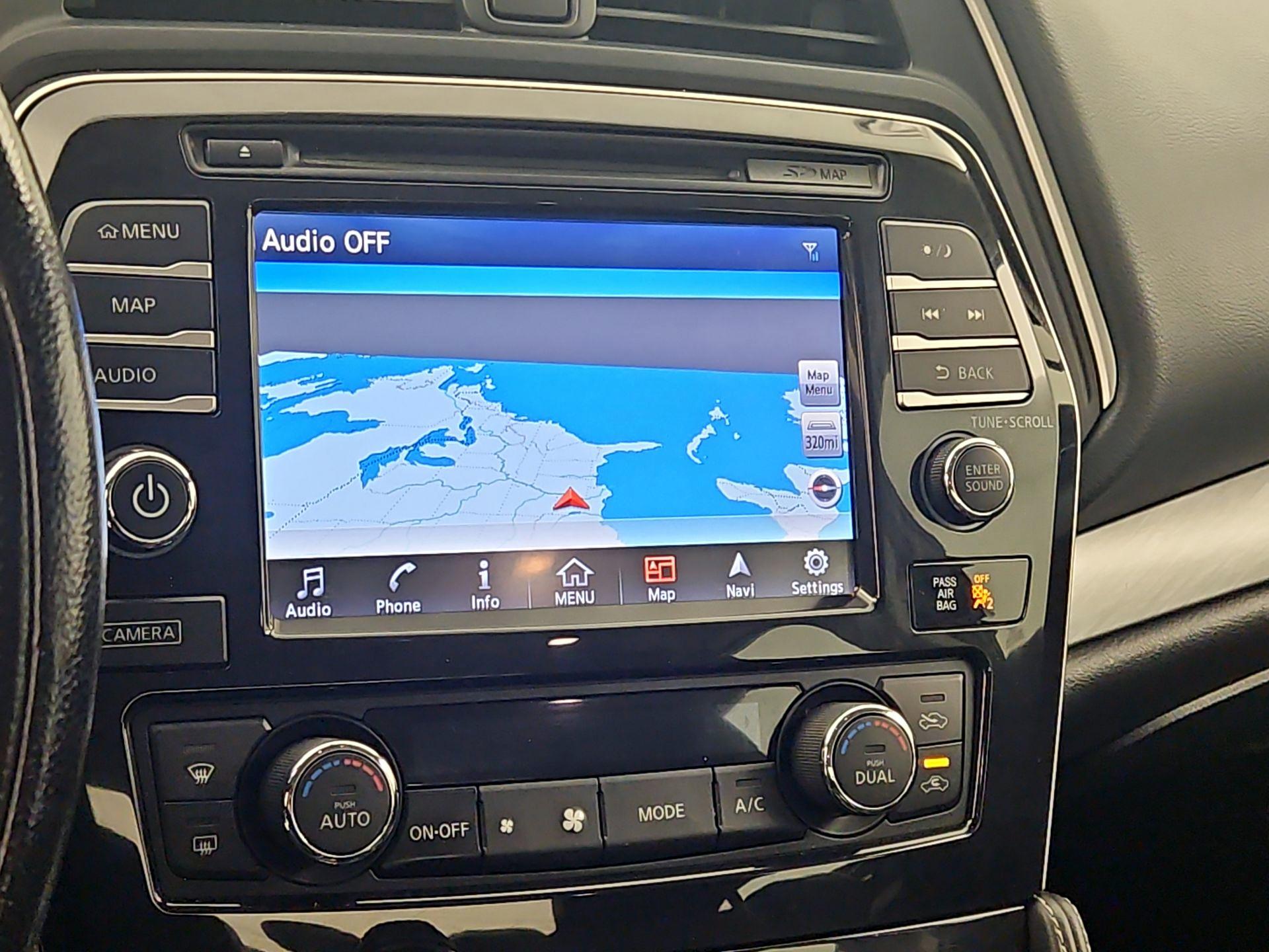 Thumbnail: 2017 Nissan Maxima - 14