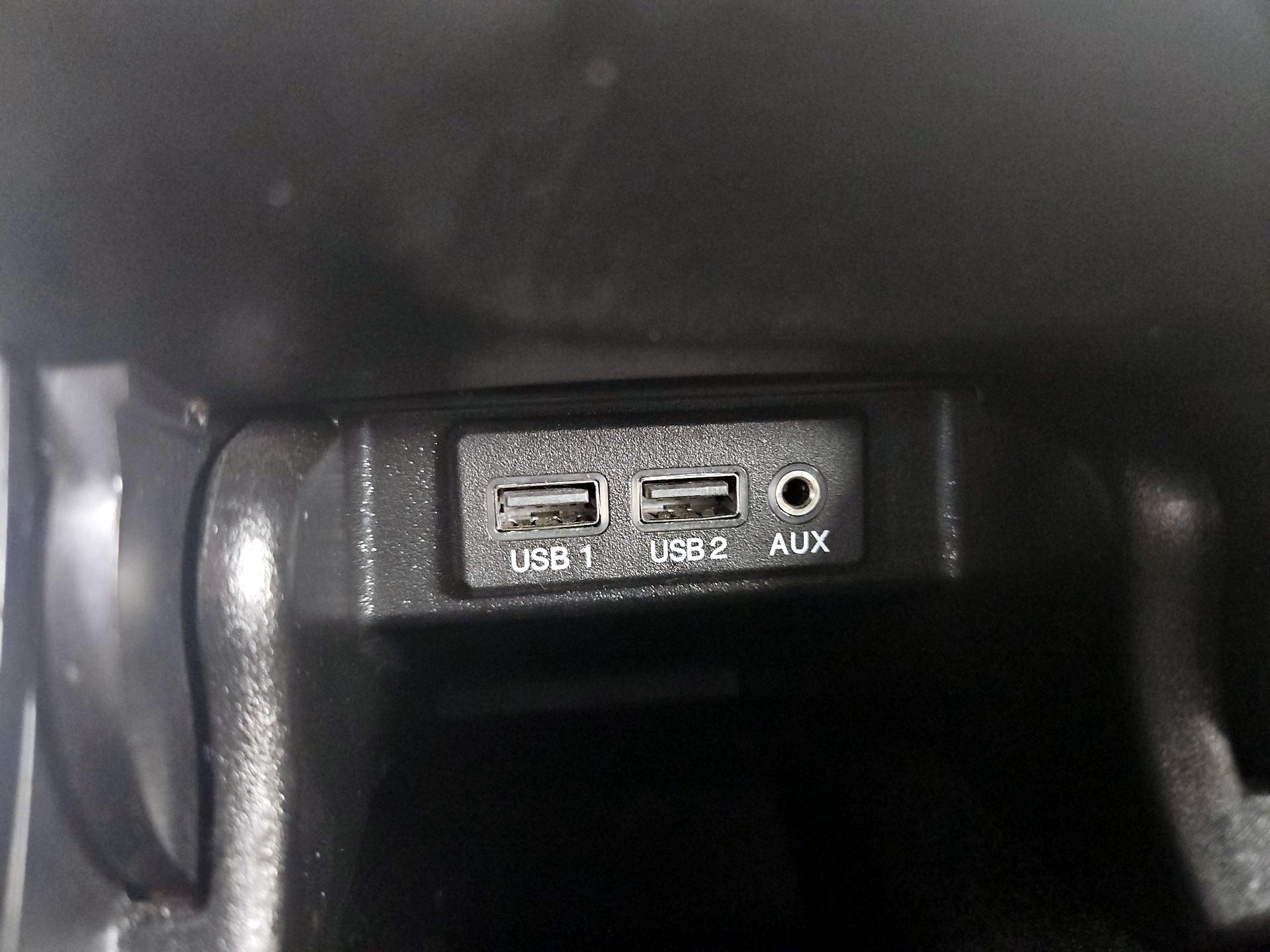 Thumbnail: 2017 Nissan Maxima - 19