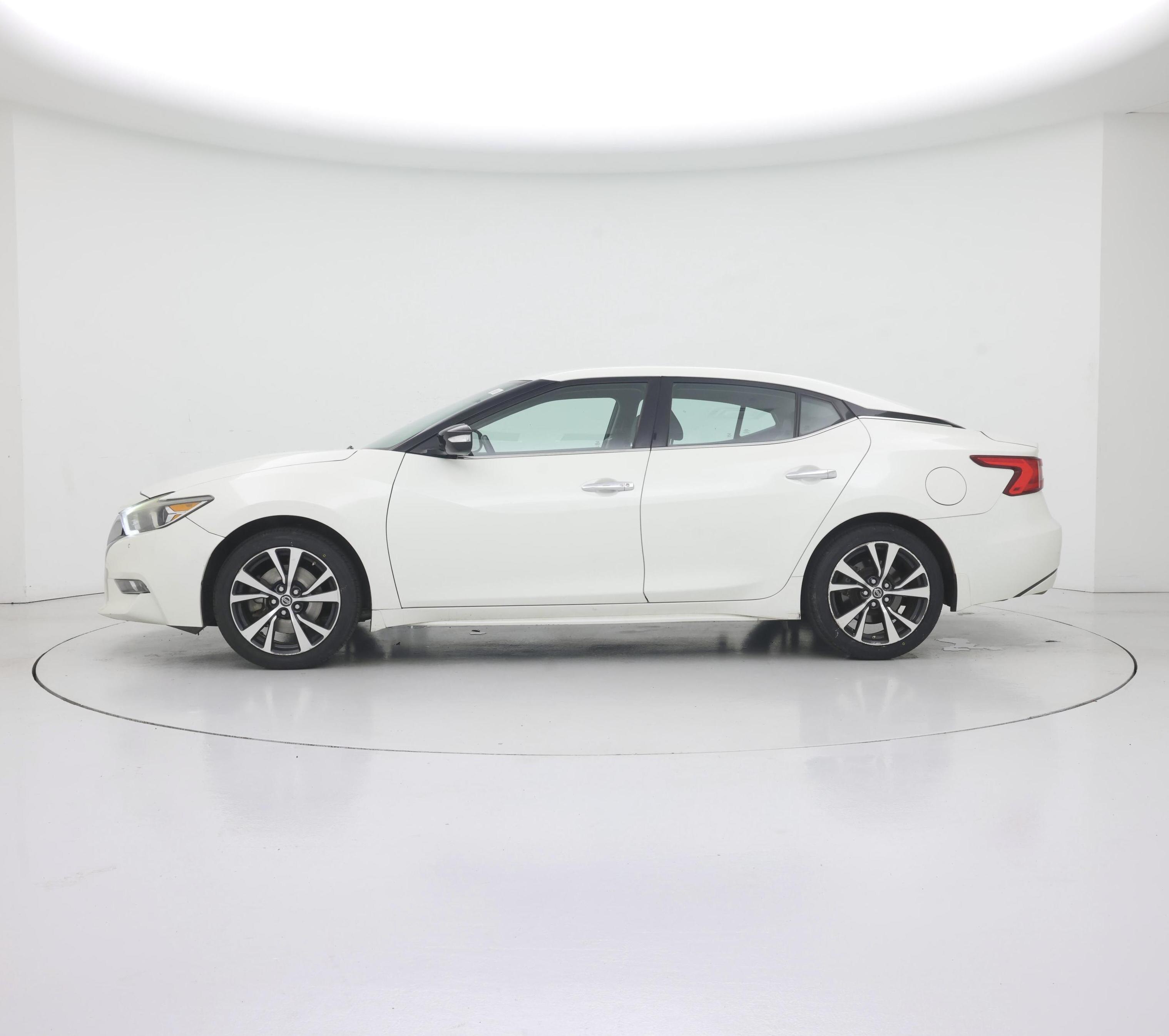 Thumbnail: 2017 Nissan Maxima - 3