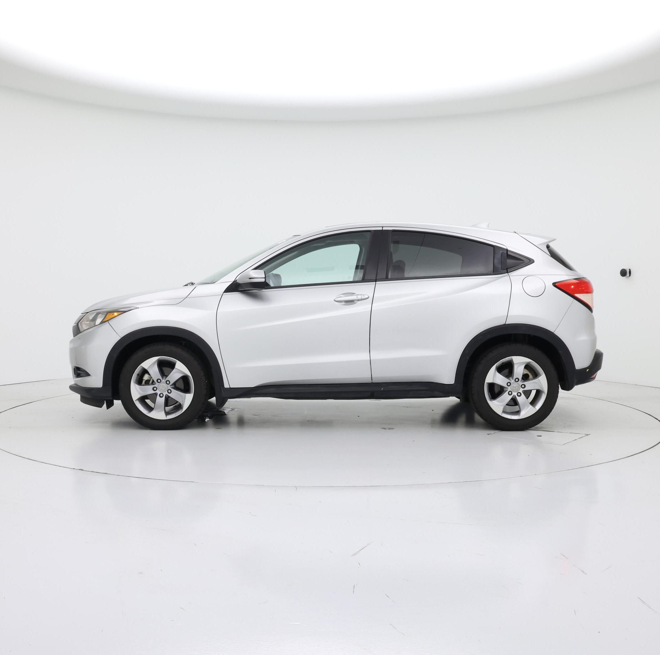 Thumbnail: 2016 Honda HR-V - 3