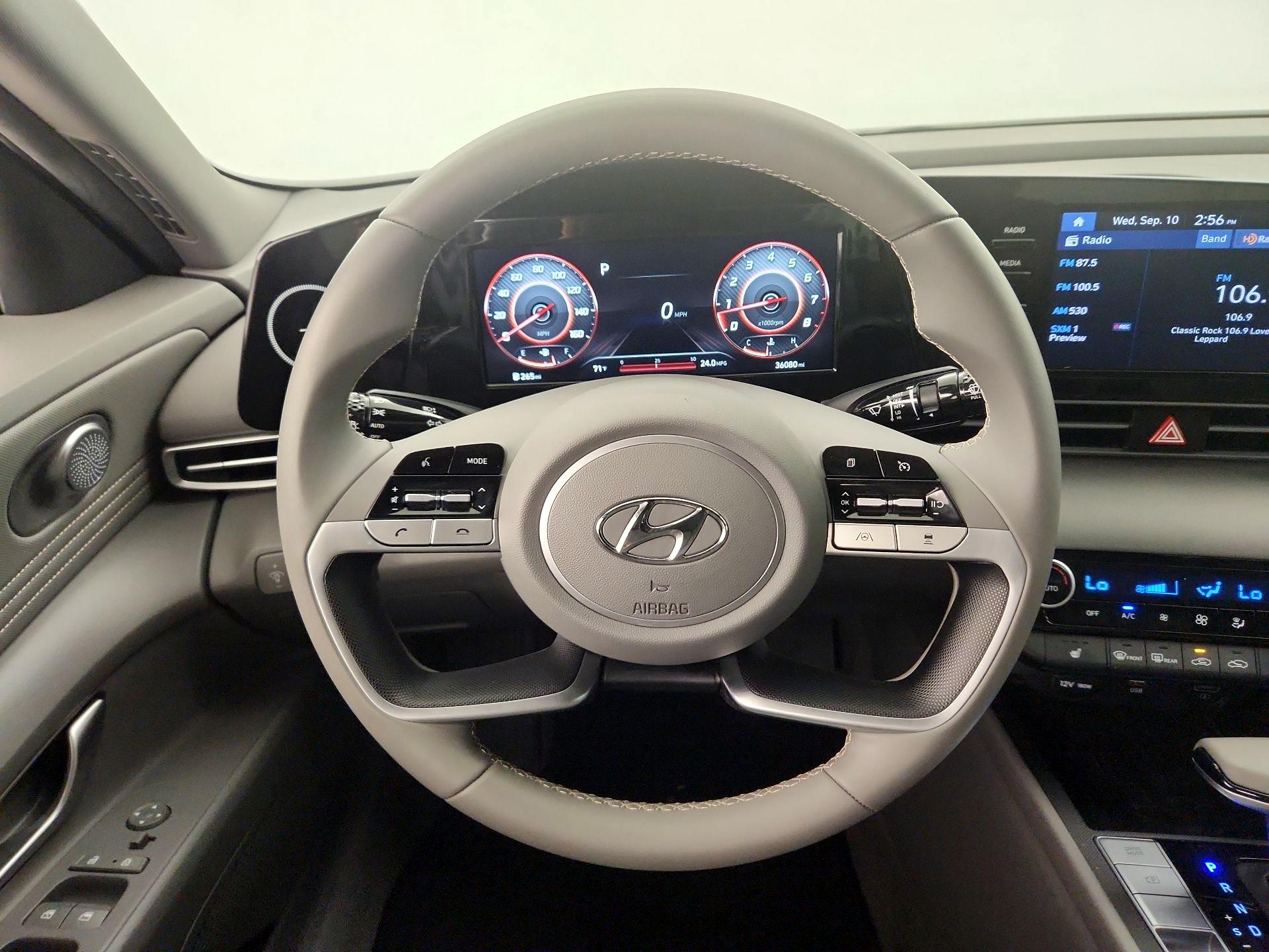 Thumbnail: 2022 Hyundai Elantra - 10