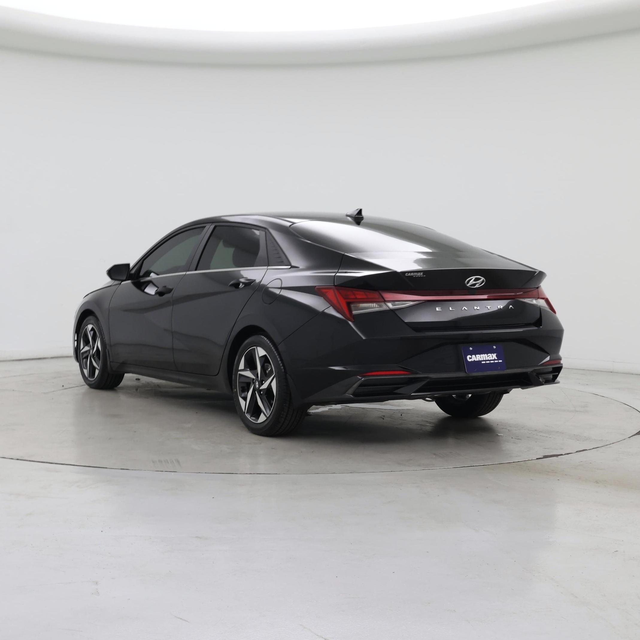 Thumbnail: 2022 Hyundai Elantra - 2