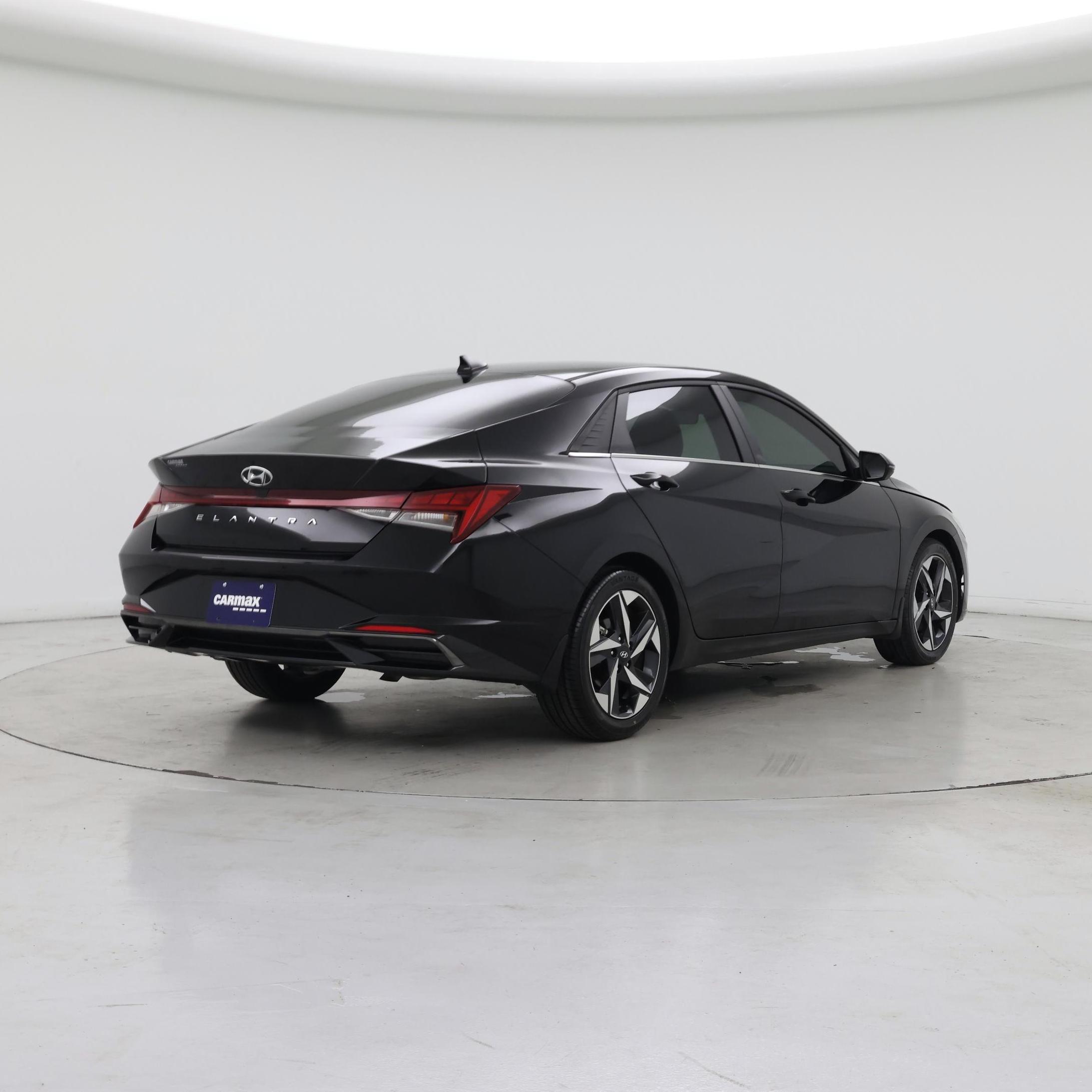 Thumbnail: 2022 Hyundai Elantra - 8
