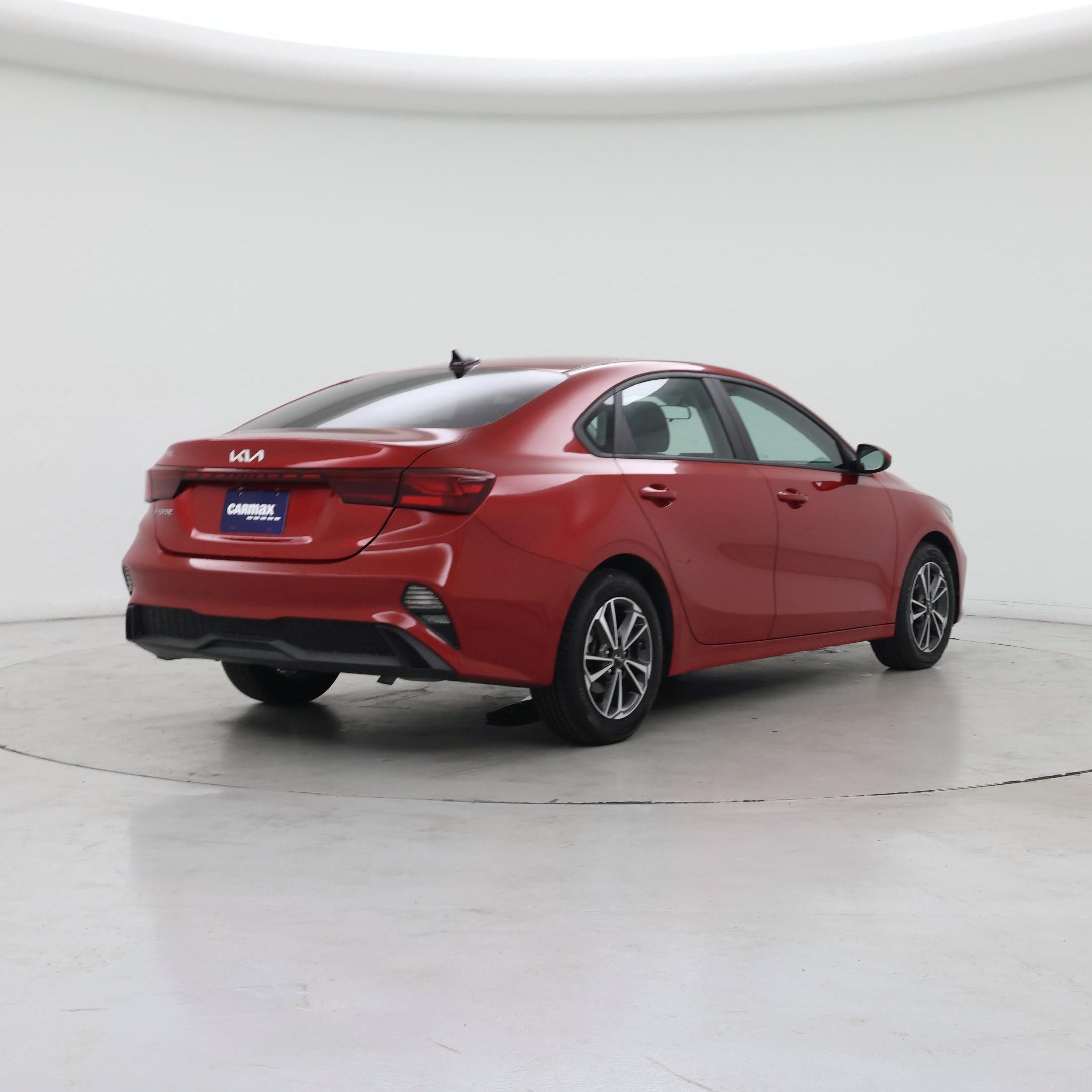 Thumbnail: 2023 Kia Forte - 8