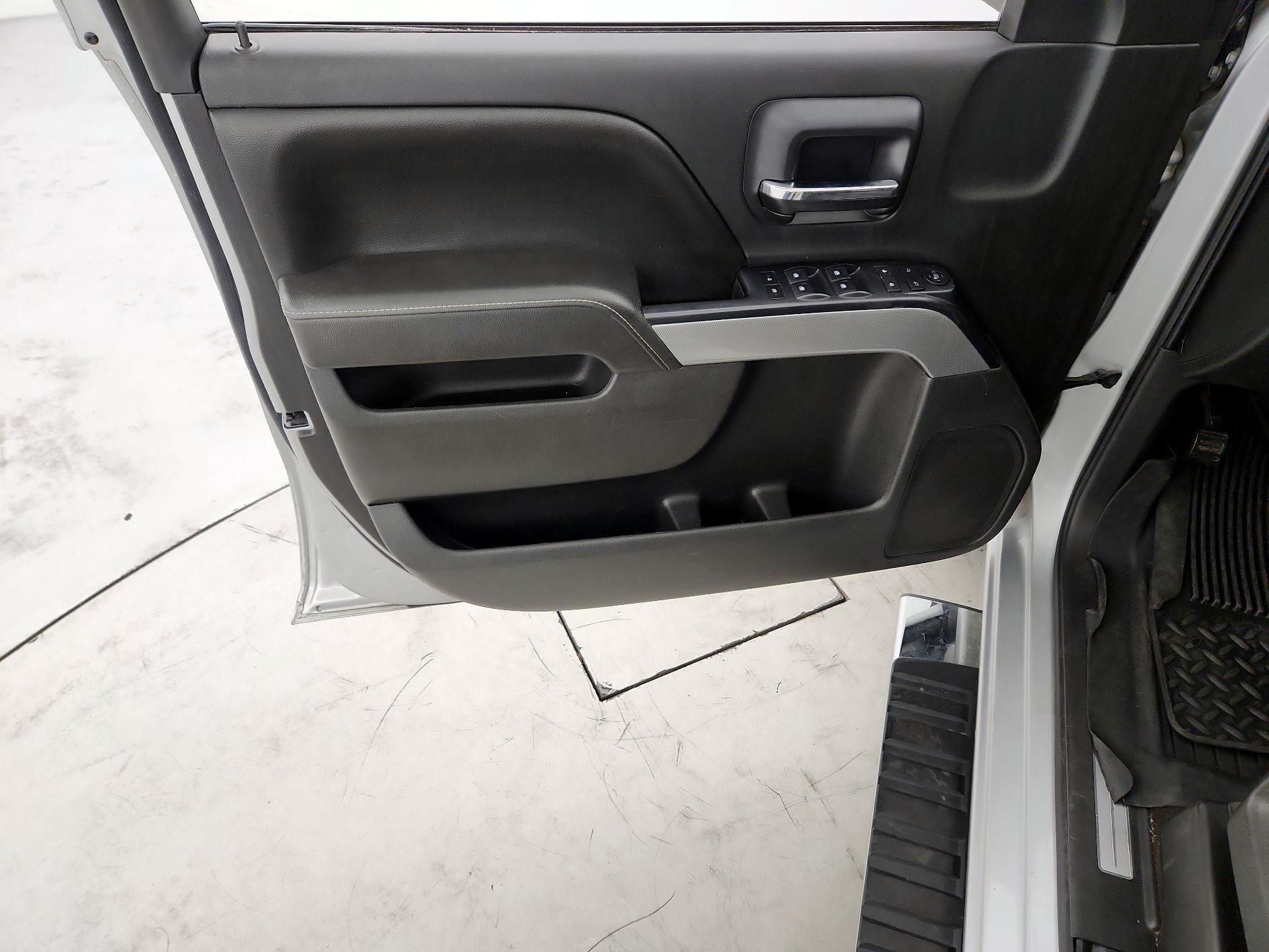 Thumbnail: 2017 Chevrolet Silverado 1500 - 12