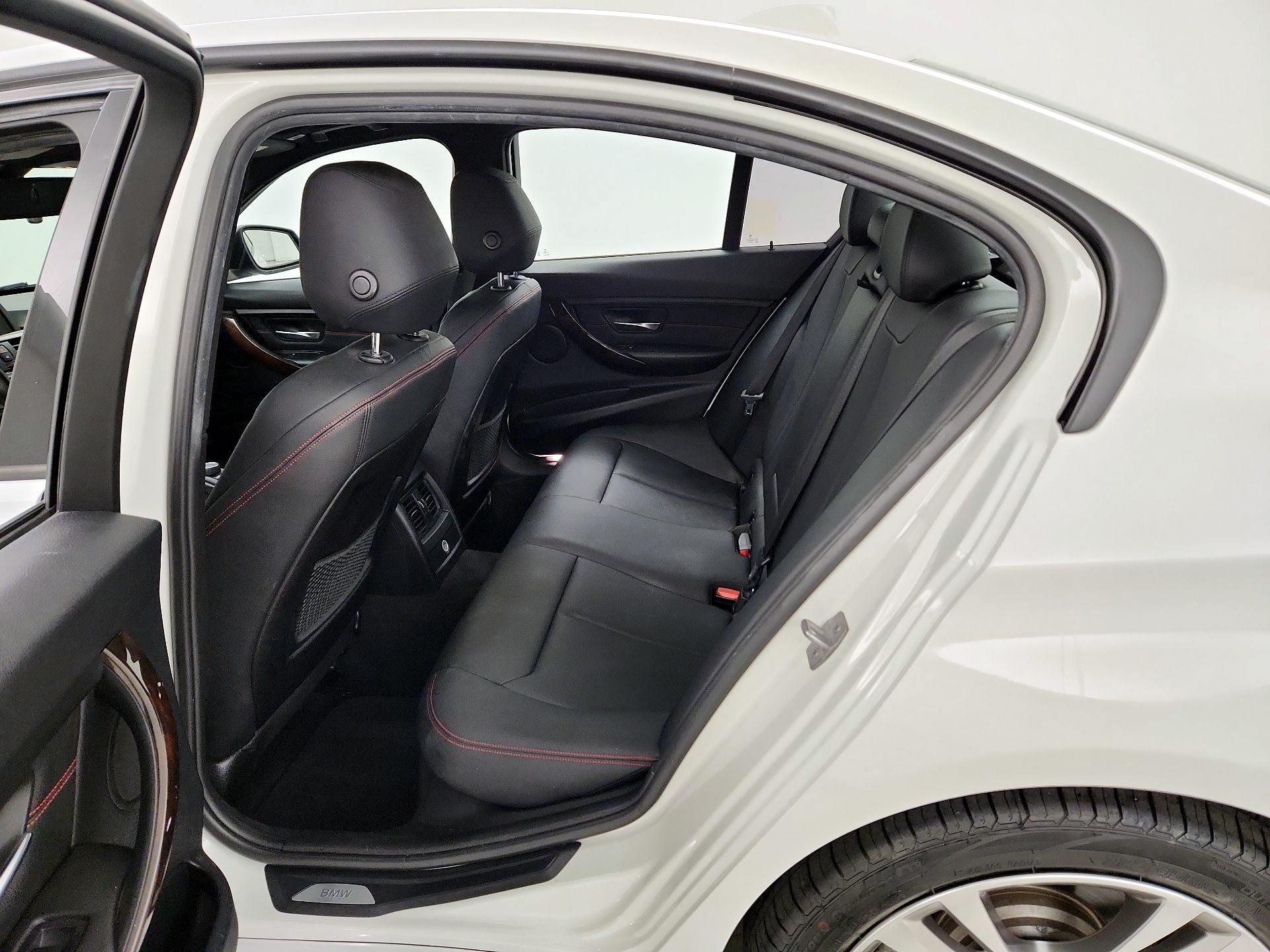 Thumbnail: 2015 BMW 3 Series - 20