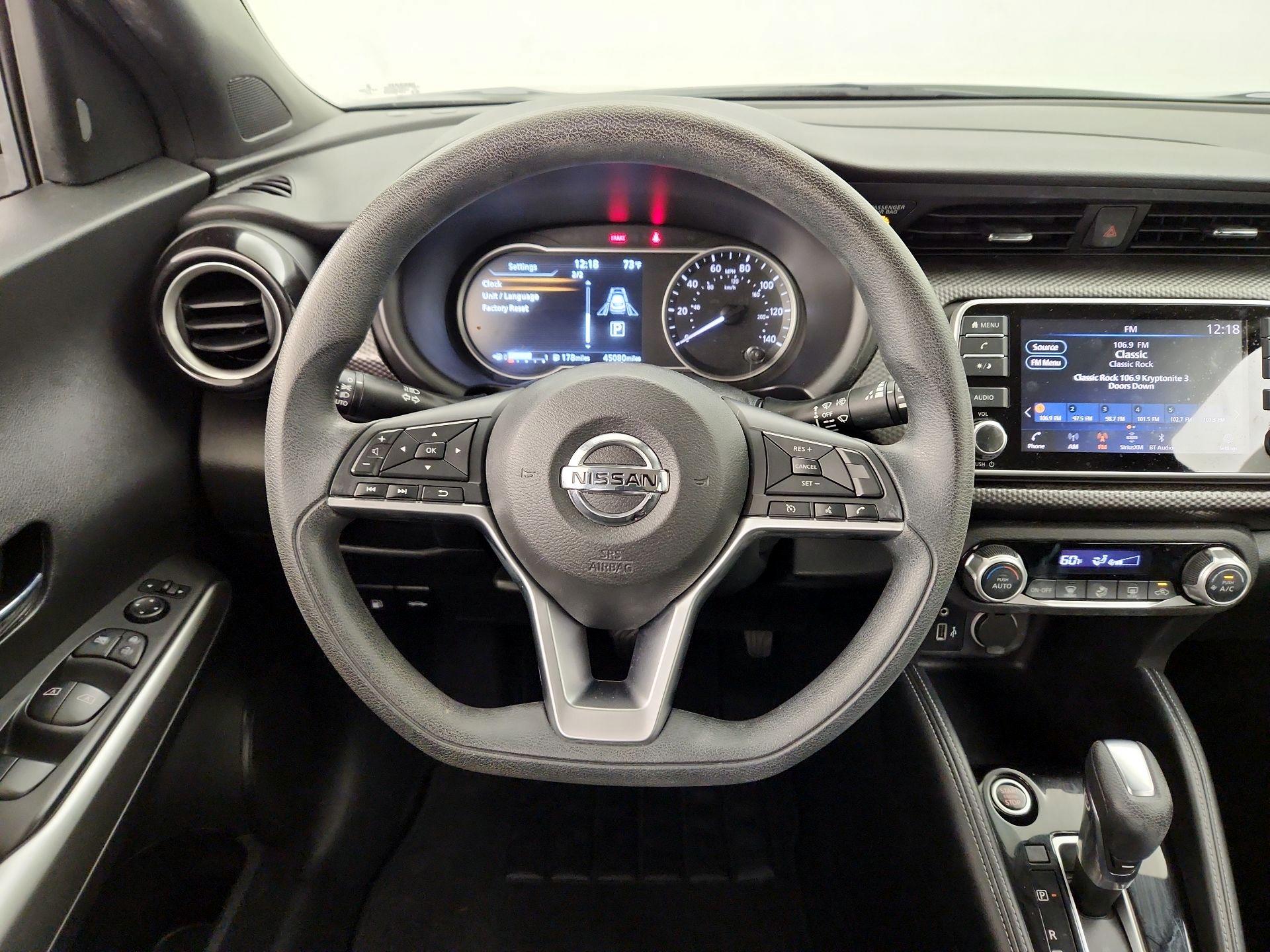 Thumbnail: 2020 Nissan Kicks - 10