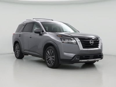 Gray 2022 Nissan Pathfinder SL