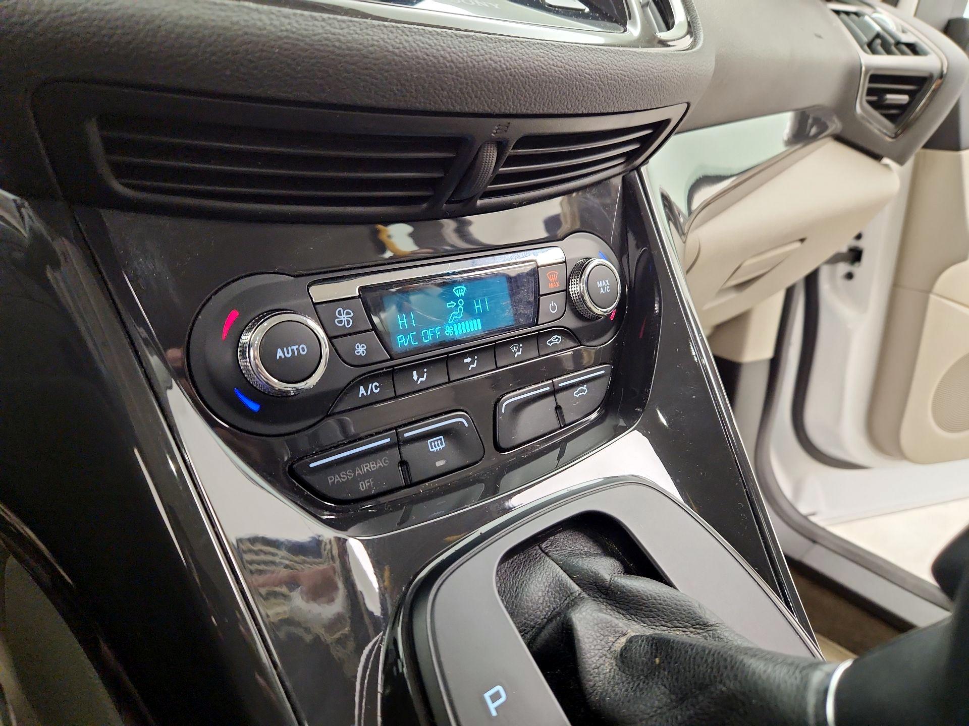 Thumbnail: 2014 Ford Escape - 17