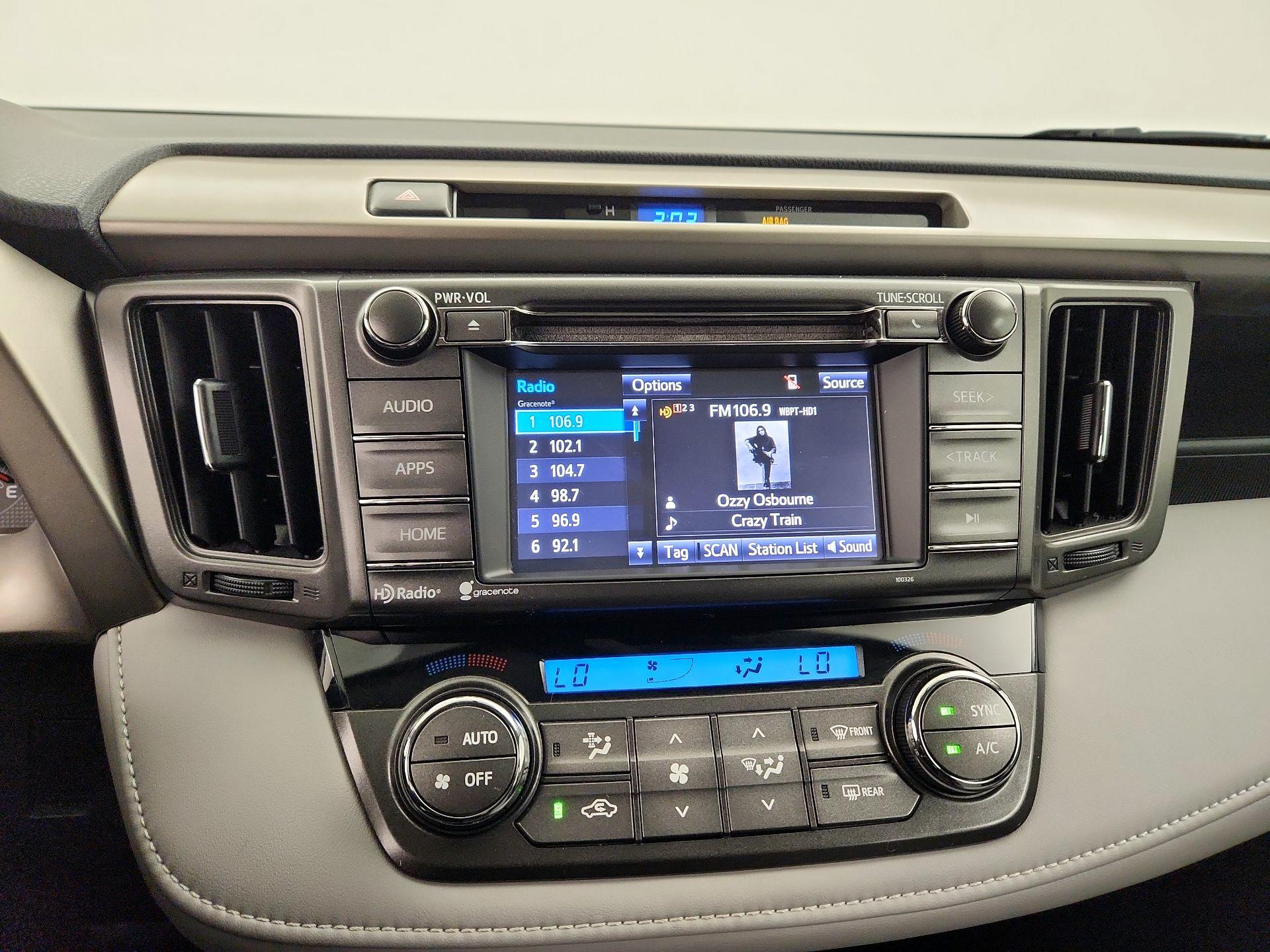 Thumbnail: 2015 Toyota RAV4 - 15