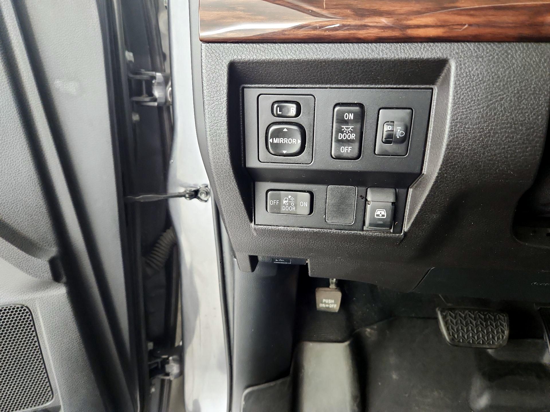 Thumbnail: 2016 Toyota Tundra - 13