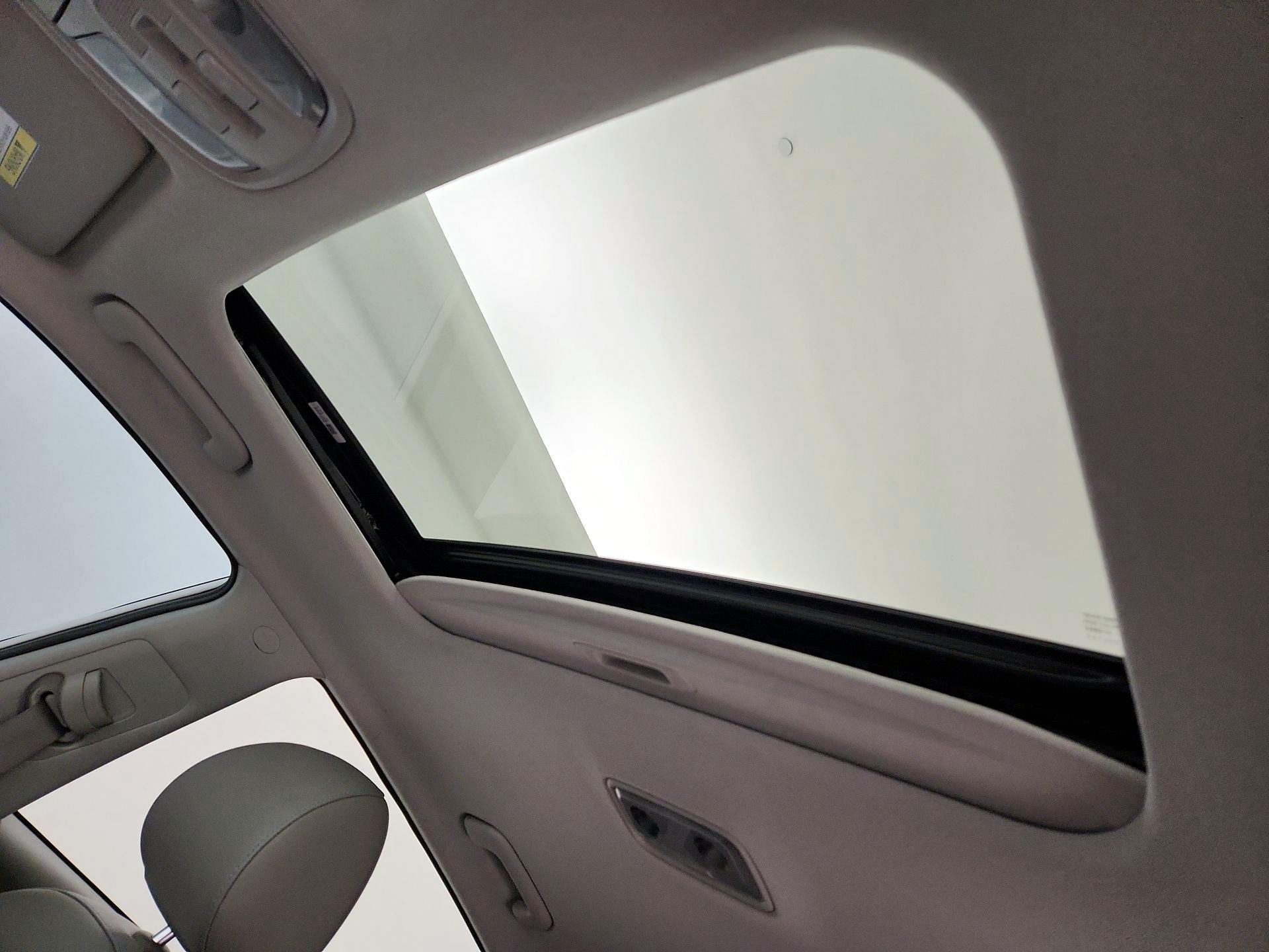 Thumbnail: 2022 Kia Niro - 19