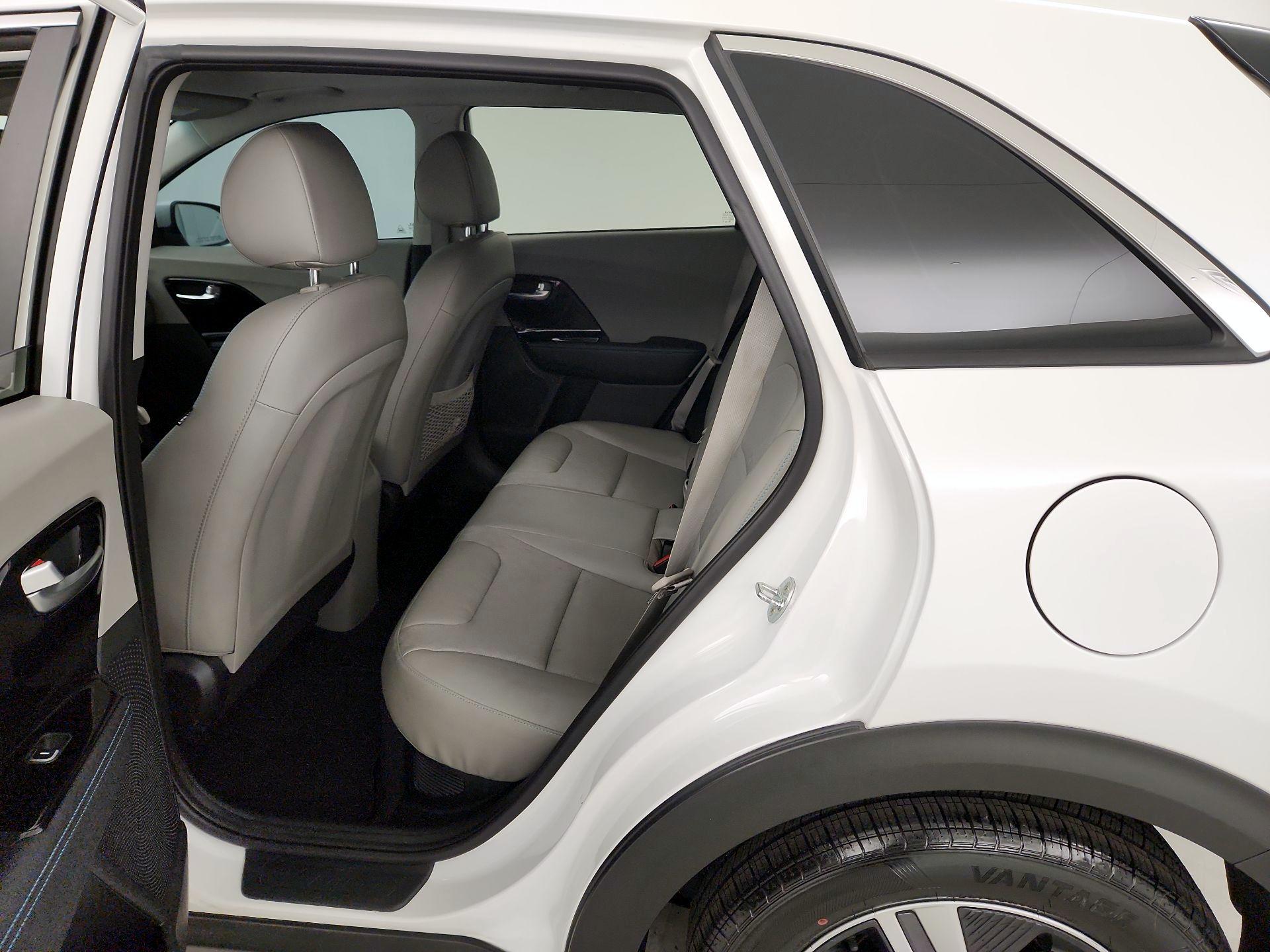 Thumbnail: 2022 Kia Niro - 20