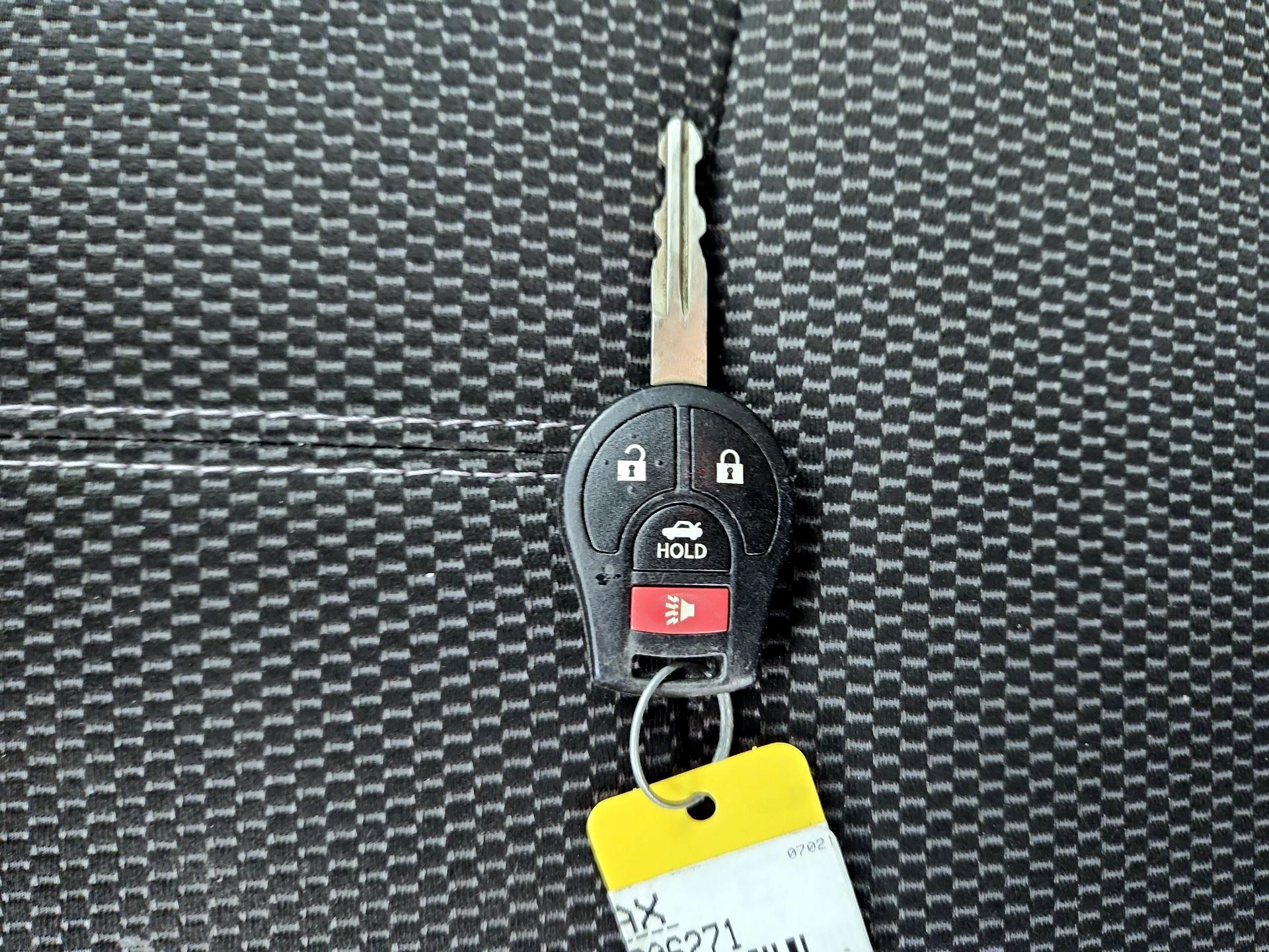 Thumbnail: 2015 Nissan Sentra - 20