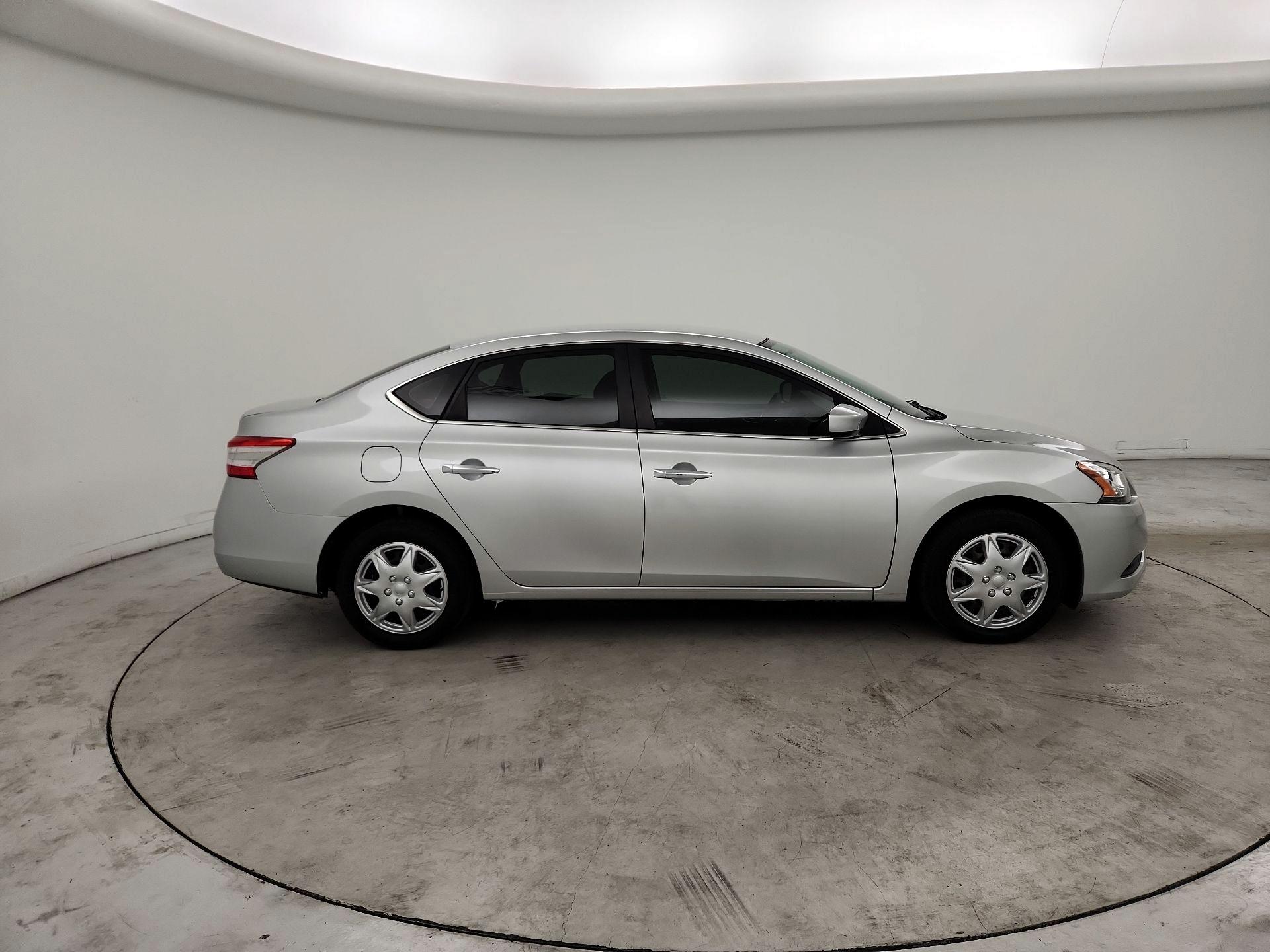 Thumbnail: 2015 Nissan Sentra - 4