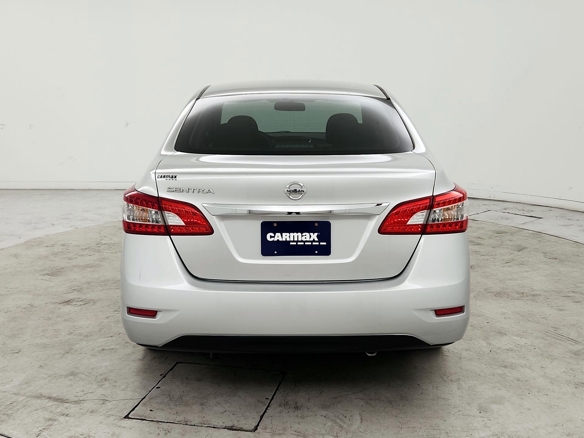 Thumbnail: 2015 Nissan Sentra - 6