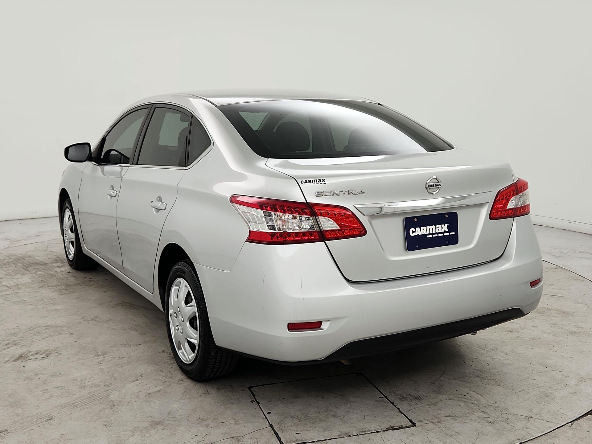 Thumbnail: 2015 Nissan Sentra - 7