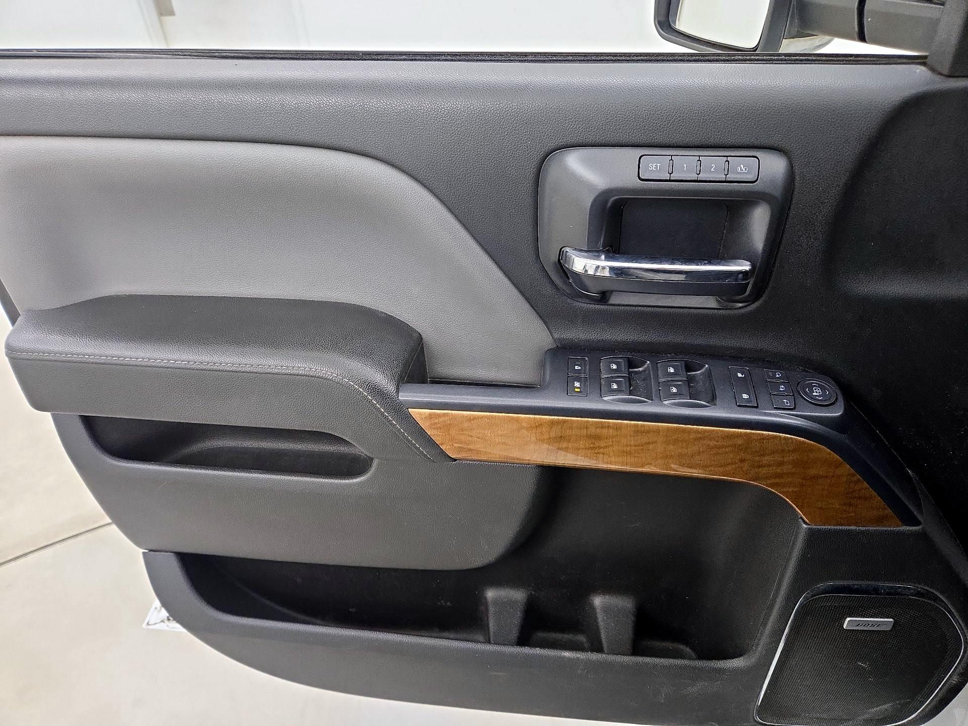 Thumbnail: 2016 Chevrolet Silverado 3500 - 12