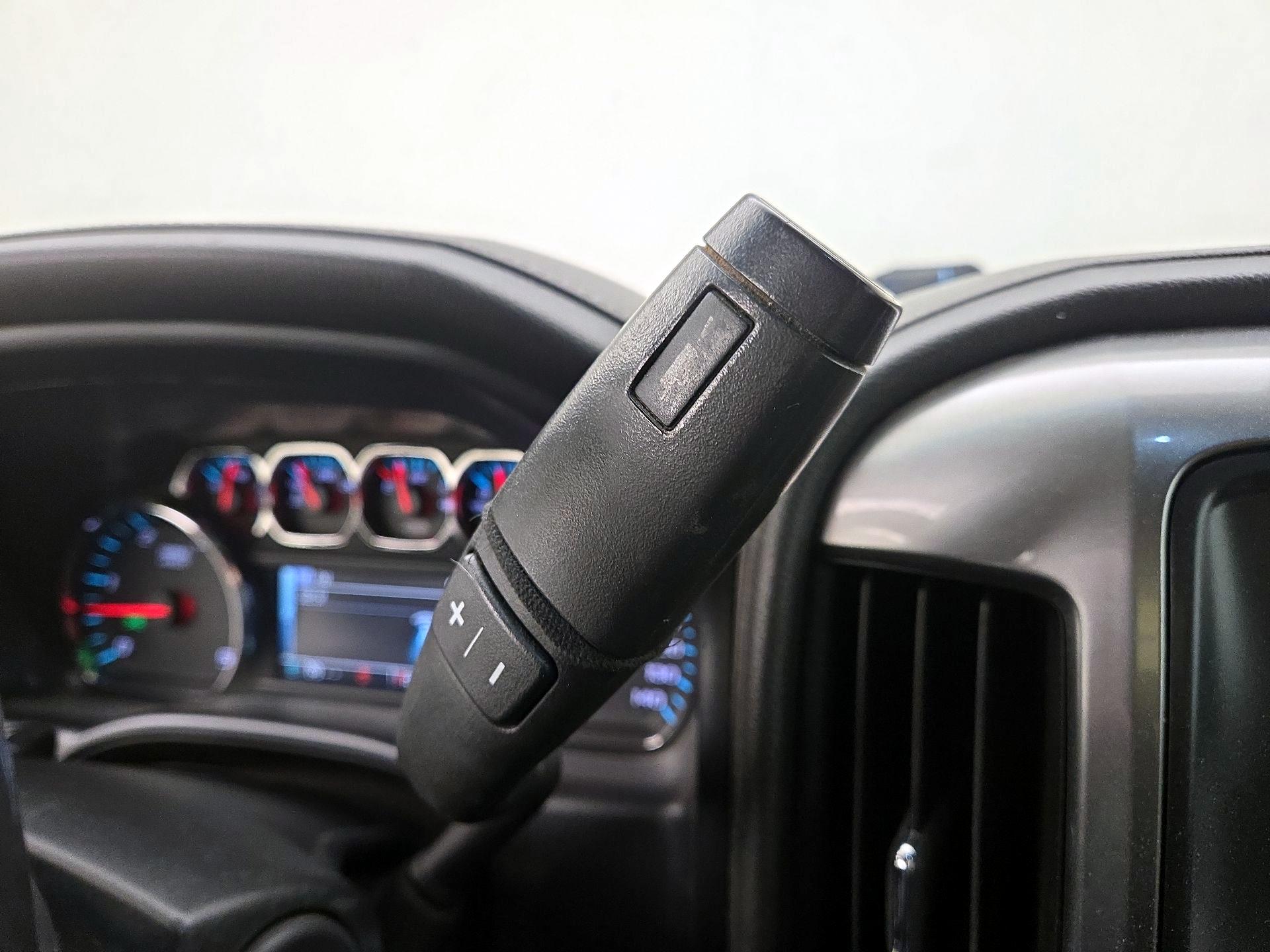 Thumbnail: 2016 Chevrolet Silverado 3500 - 17