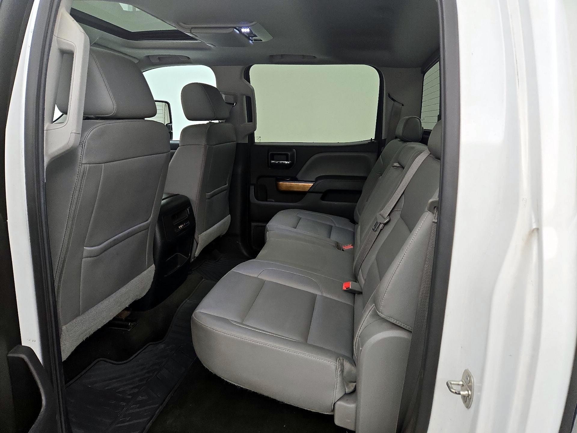 Thumbnail: 2016 Chevrolet Silverado 3500 - 20