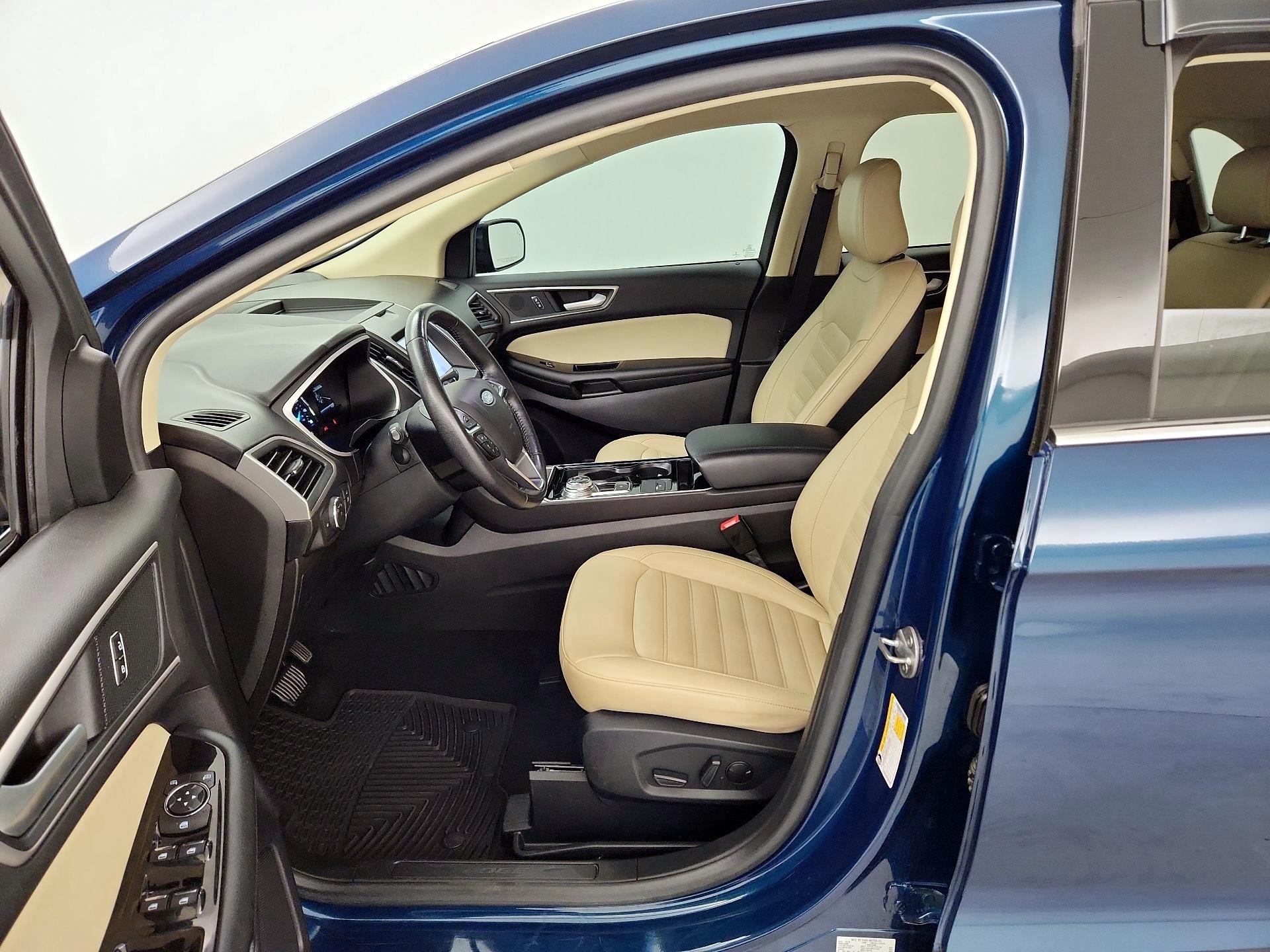 Thumbnail: 2020 Ford Edge - 11