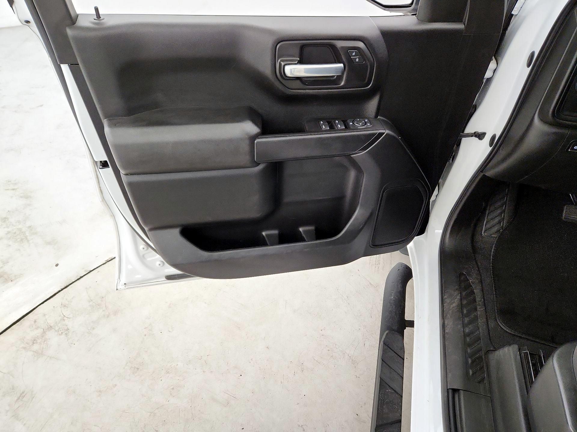 Thumbnail: 2021 Chevrolet Silverado 1500 - 12