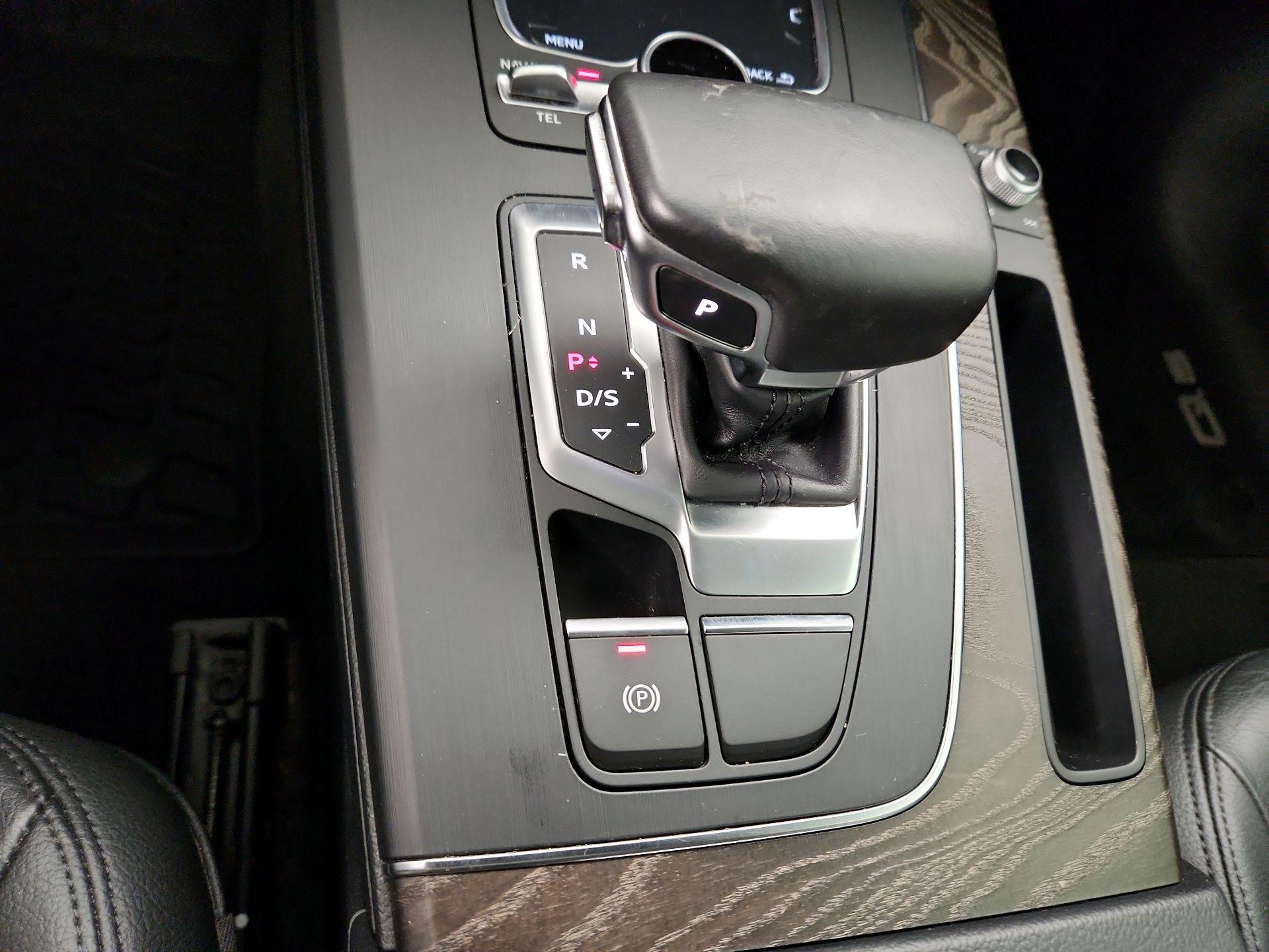 Thumbnail: 2018 Audi Q5 - 18