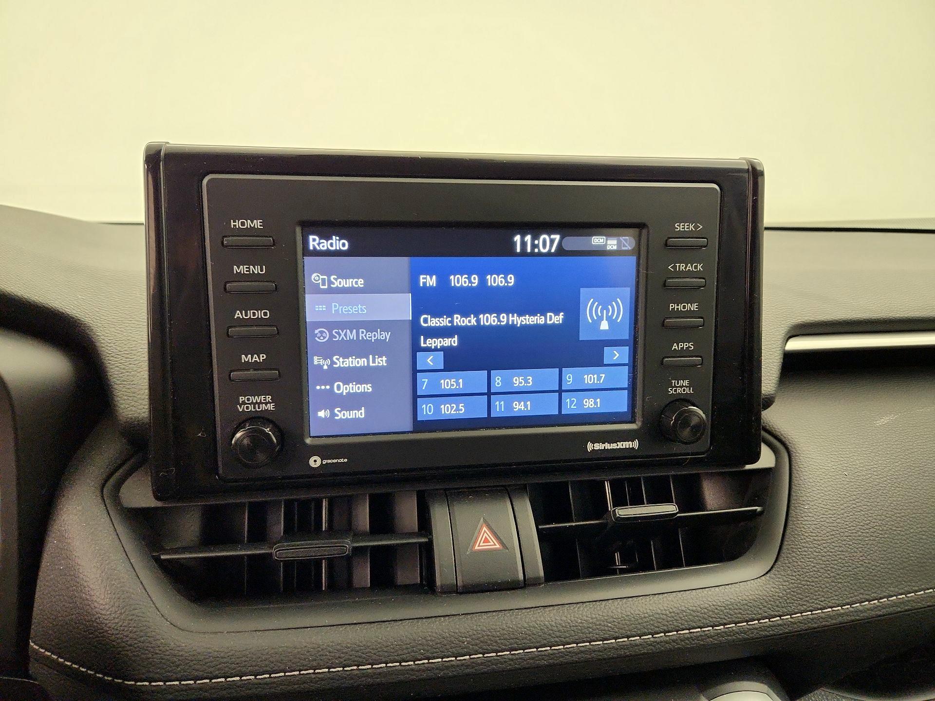 Thumbnail: 2021 Toyota RAV4 - 15