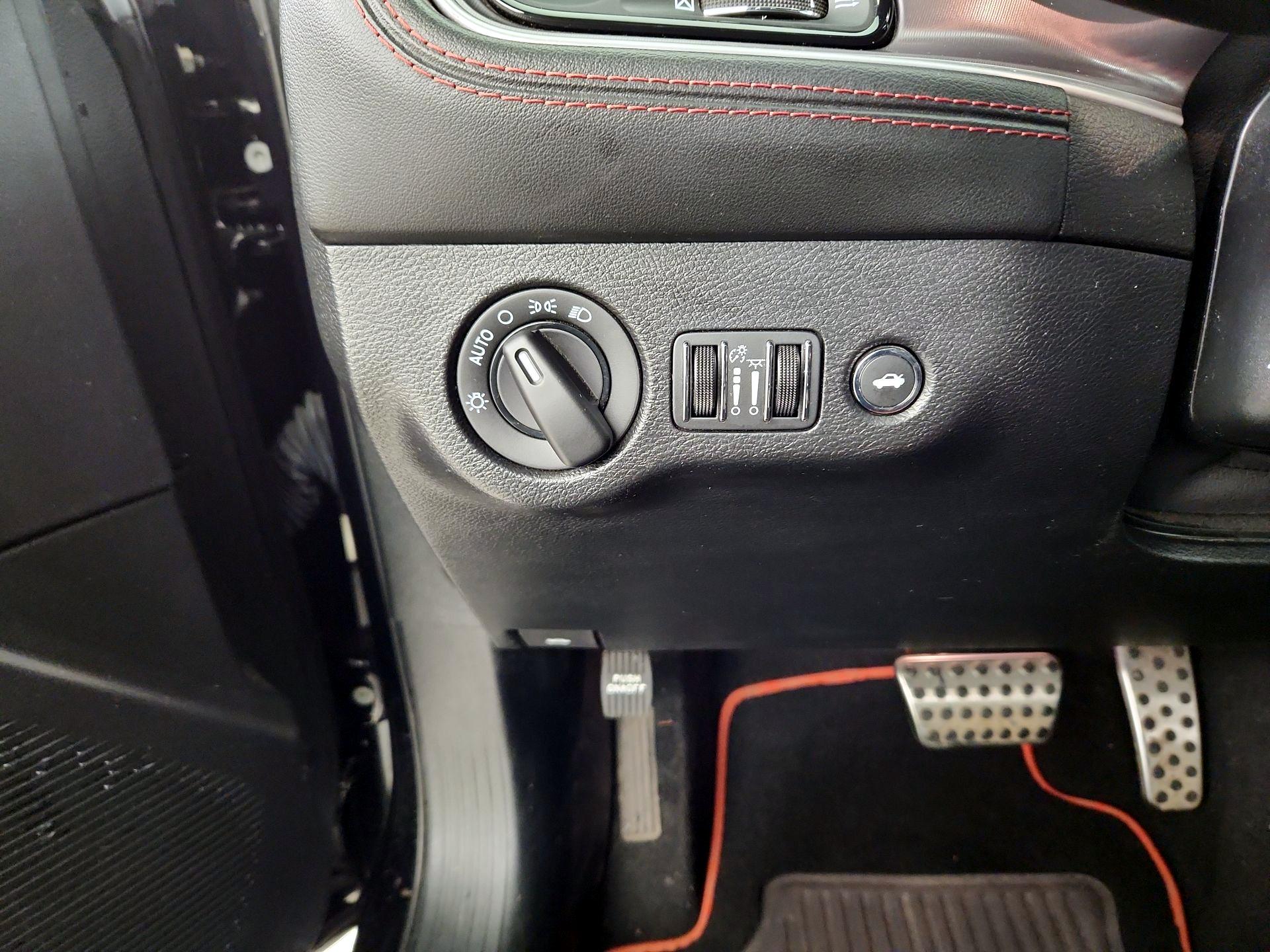 Thumbnail: 2020 Dodge Challenger - 13