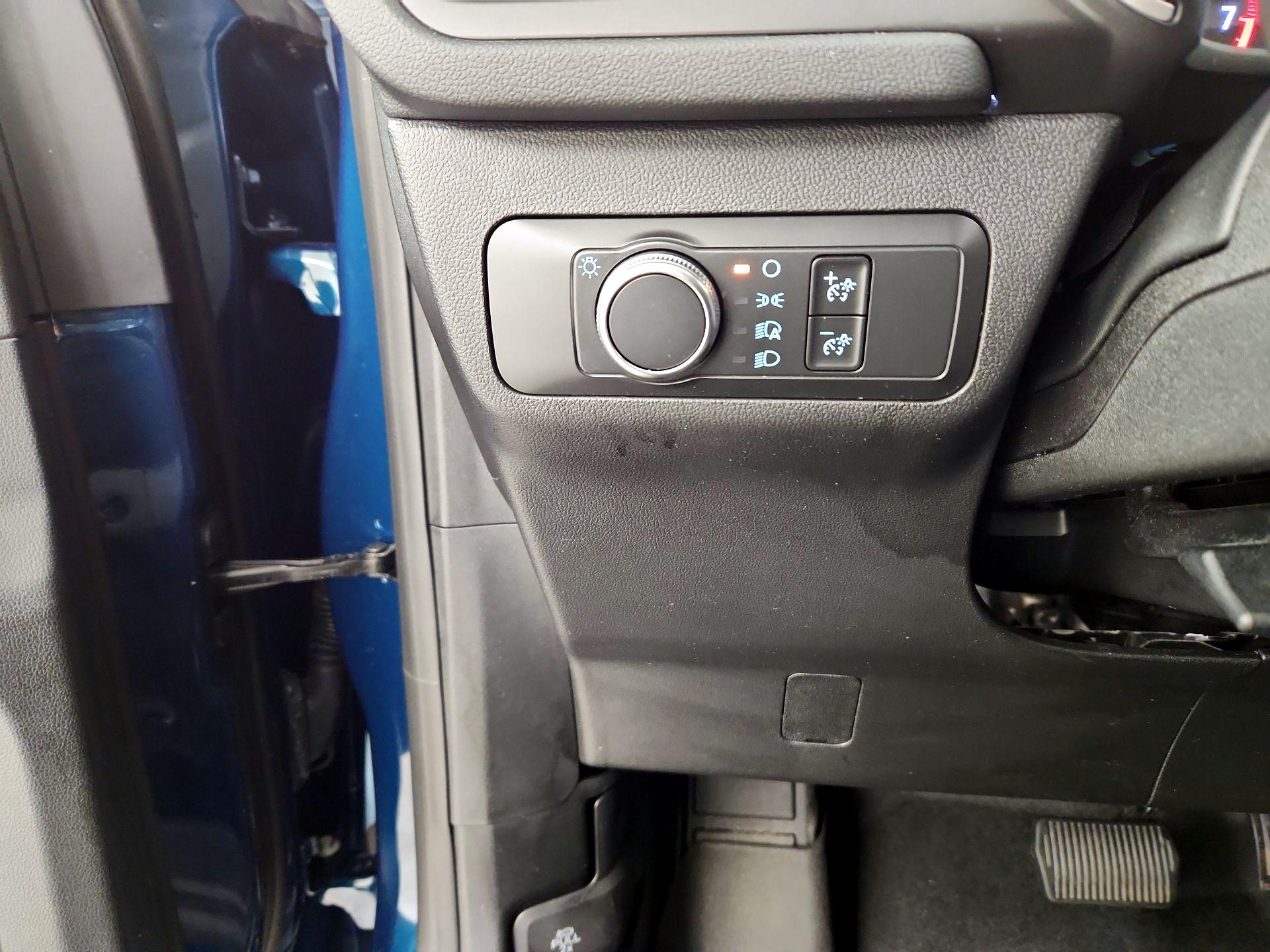 Thumbnail: 2020 Ford Escape - 11