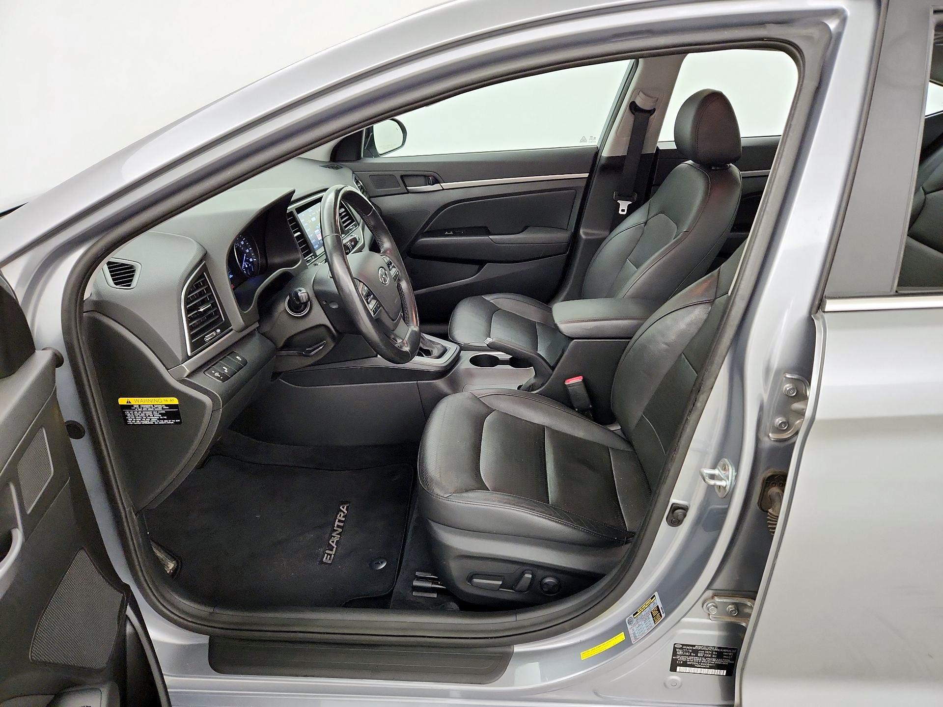 Thumbnail: 2017 Hyundai Elantra - 11