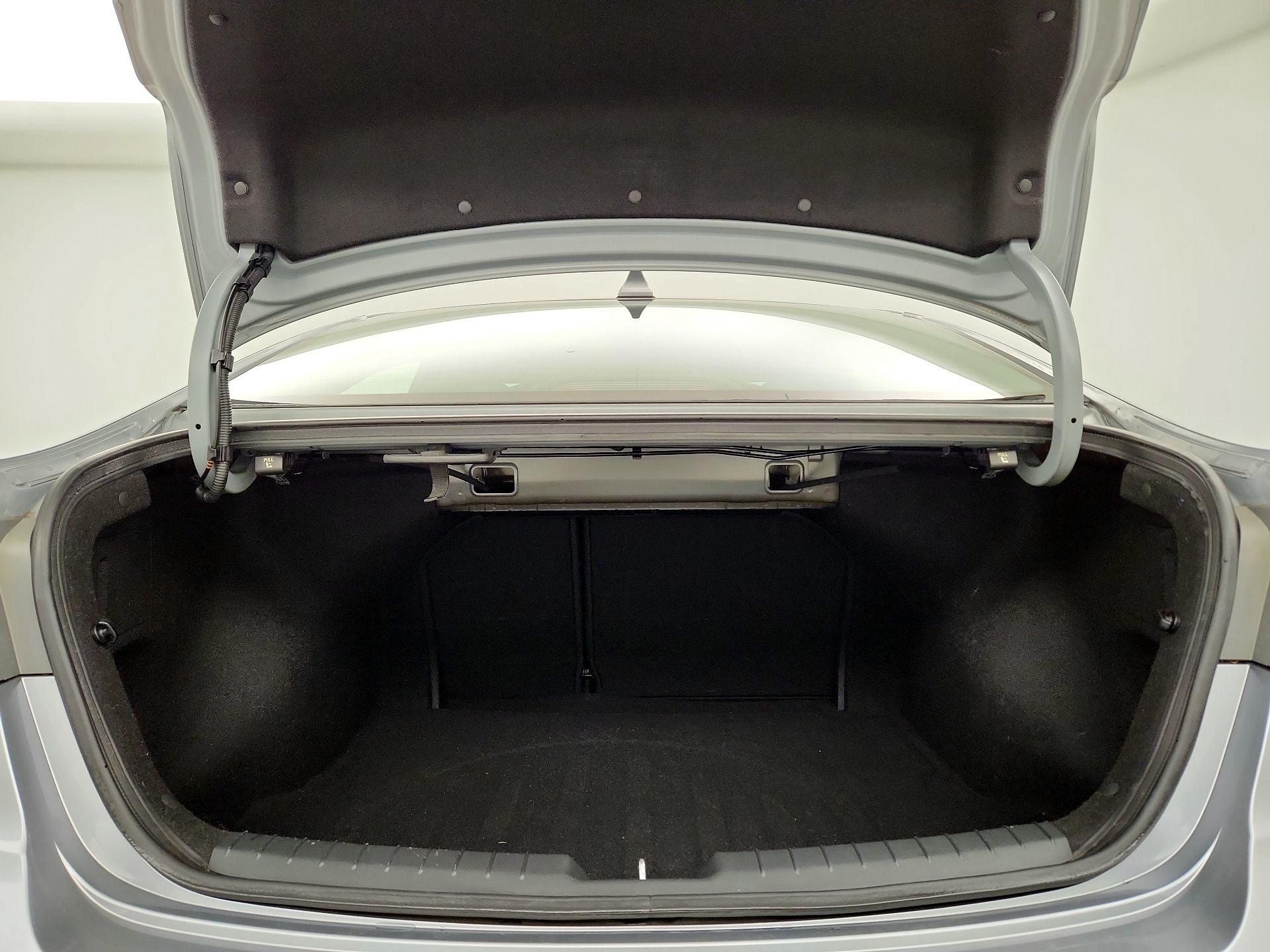 Thumbnail: 2017 Hyundai Elantra - 20