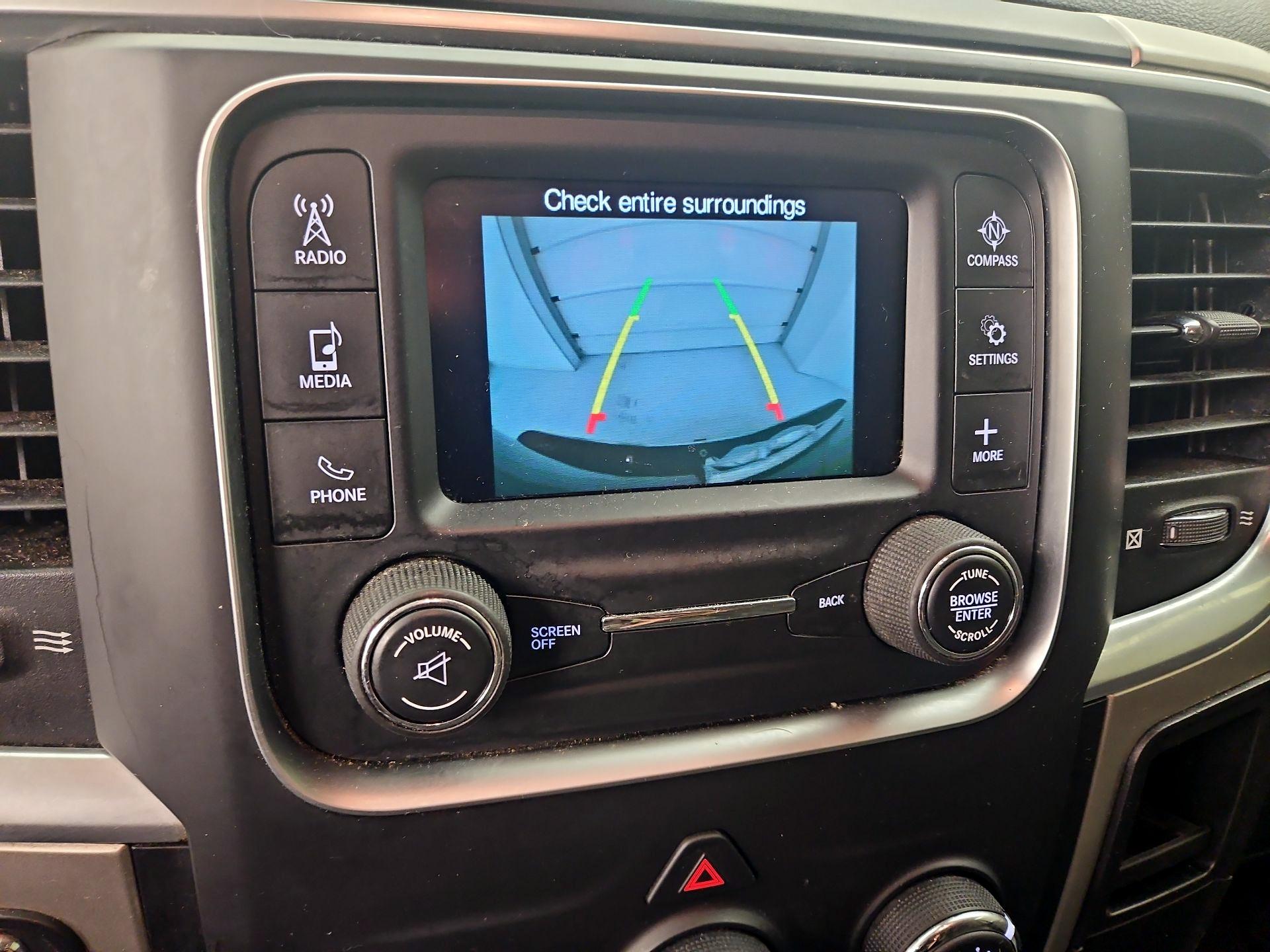 Thumbnail: 2020 RAM 1500 Classic - 14