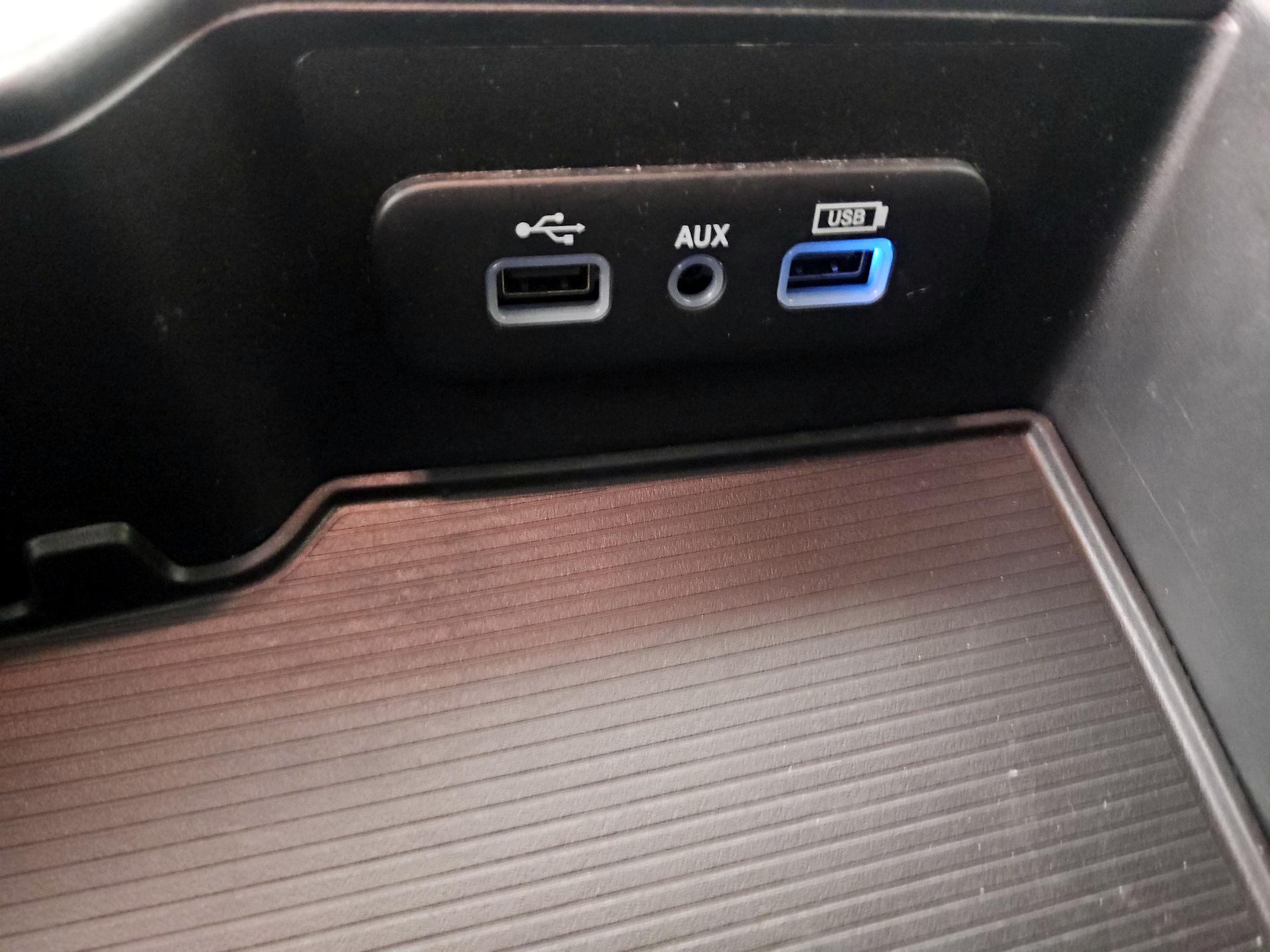 Thumbnail: 2020 RAM 1500 Classic - 18