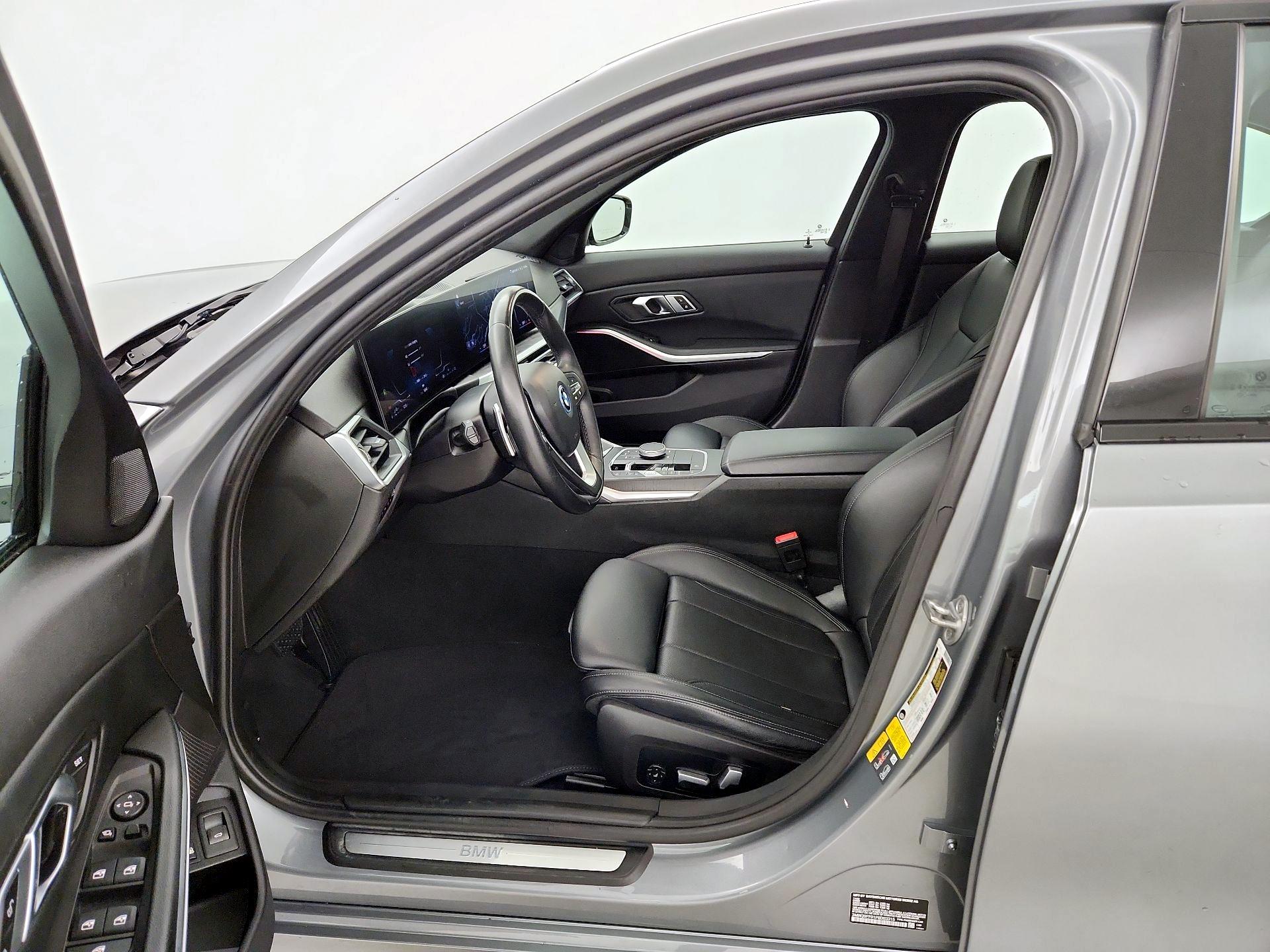 Thumbnail: 2023 BMW 3 Series - 9