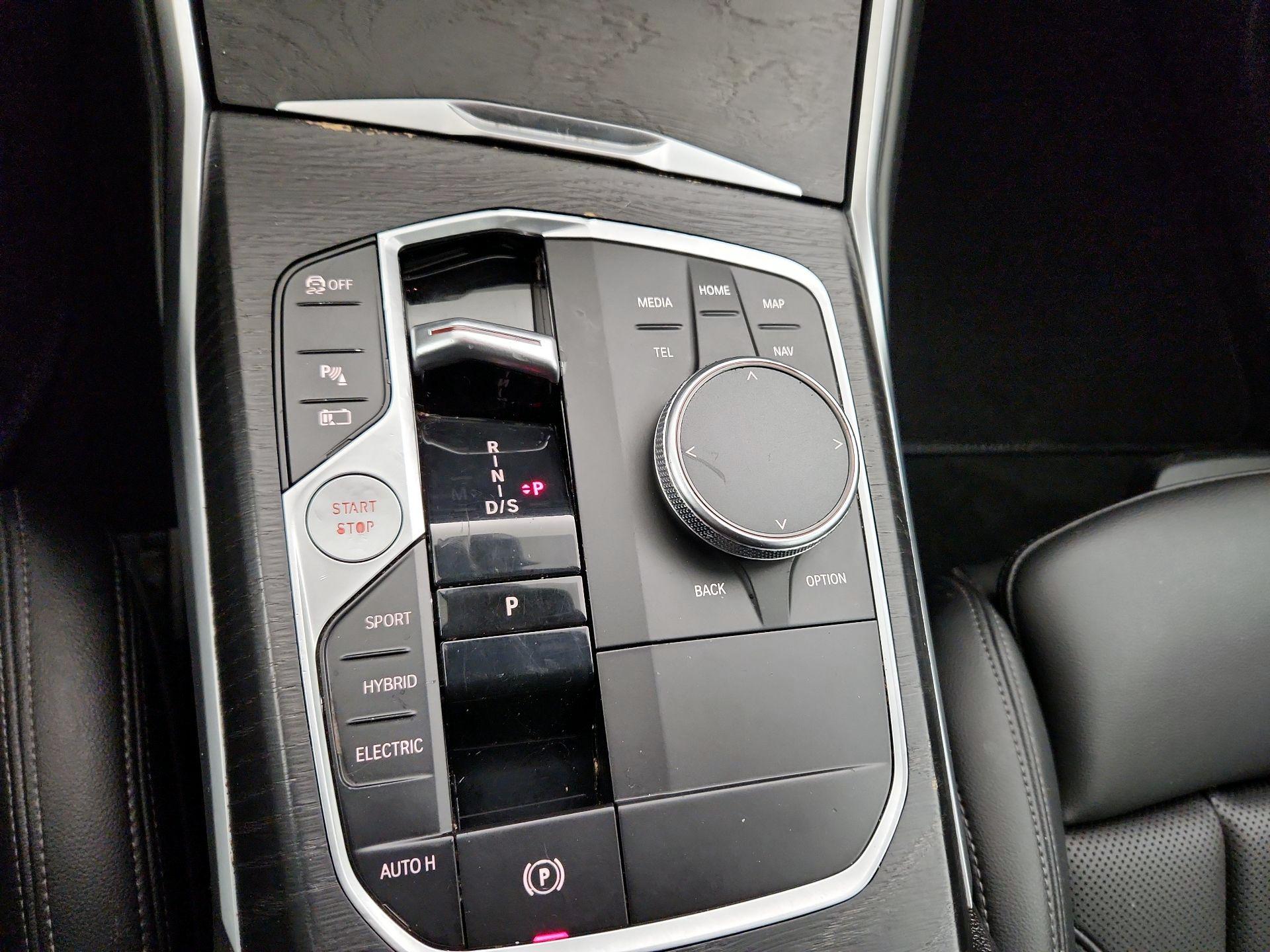 Thumbnail: 2023 BMW 3 Series - 16