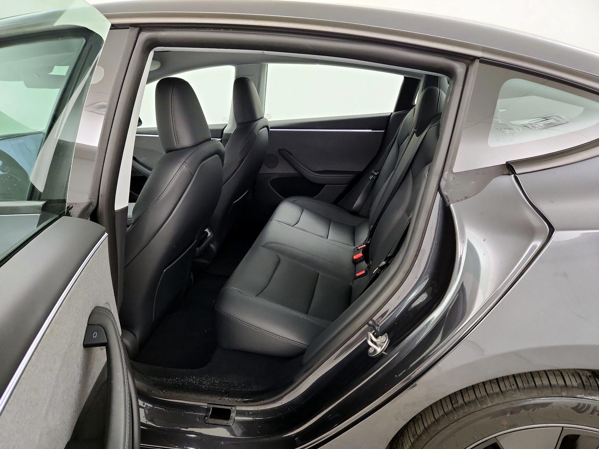 Thumbnail: 2025 Tesla Model 3 - 18