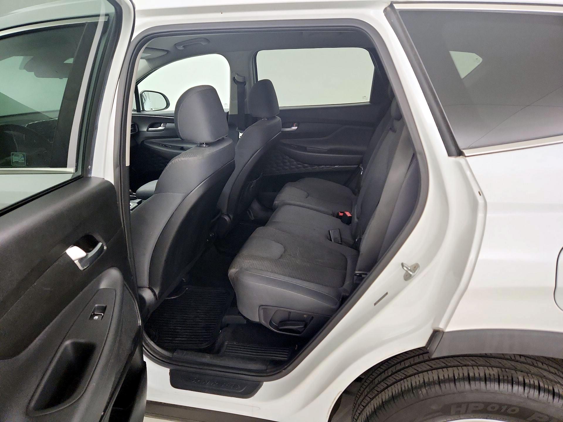 Thumbnail: 2019 Hyundai Santa Fe - 17