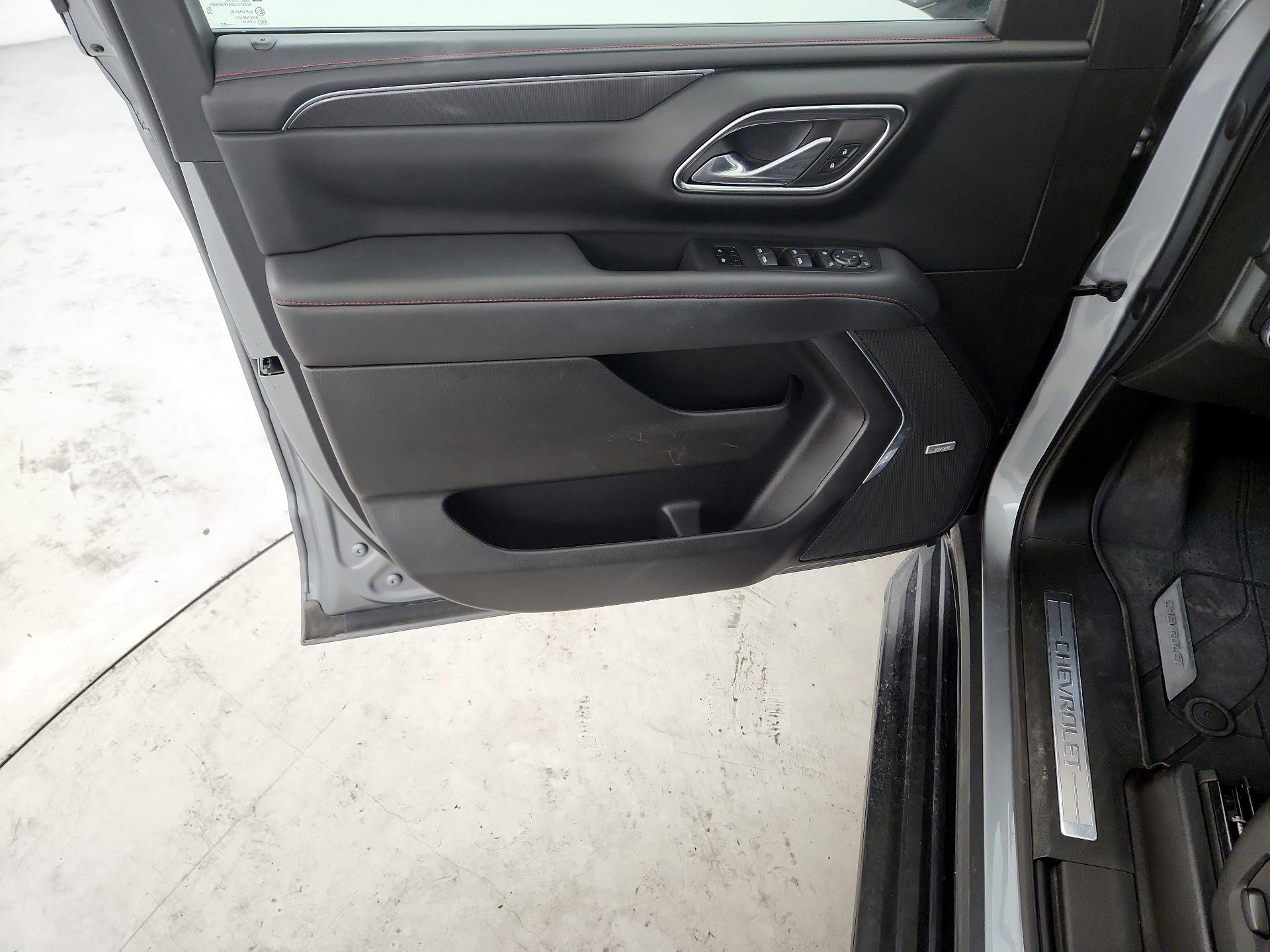 Thumbnail: 2023 Chevrolet Tahoe - 10