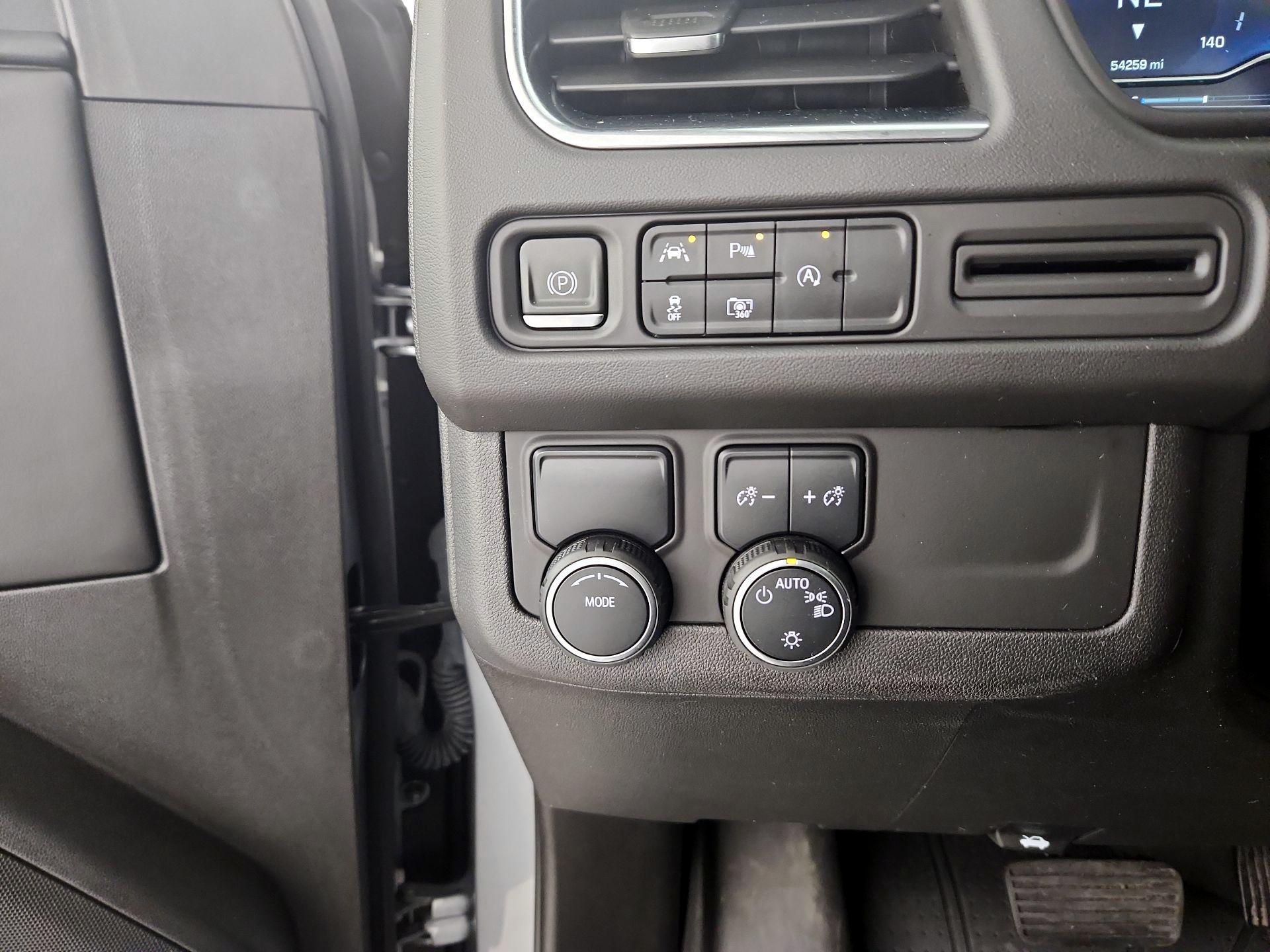 Thumbnail: 2023 Chevrolet Tahoe - 11