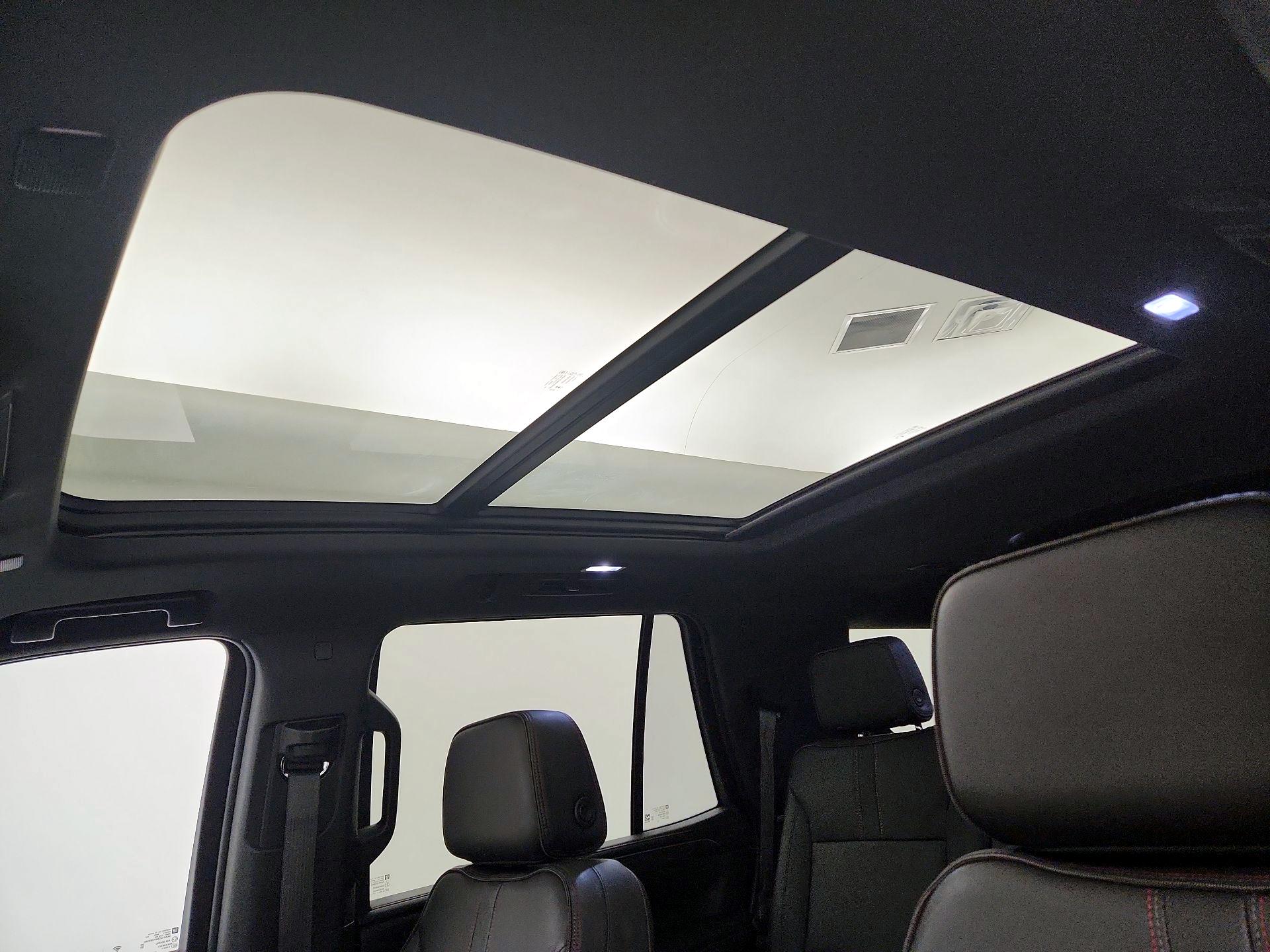 Thumbnail: 2023 Chevrolet Tahoe - 17