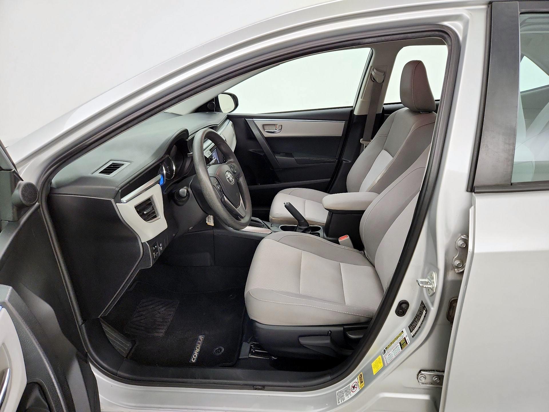 Thumbnail: 2015 Toyota Corolla - 9