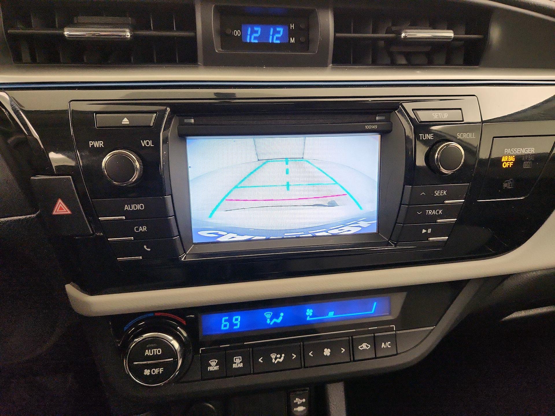 Thumbnail: 2015 Toyota Corolla - 12