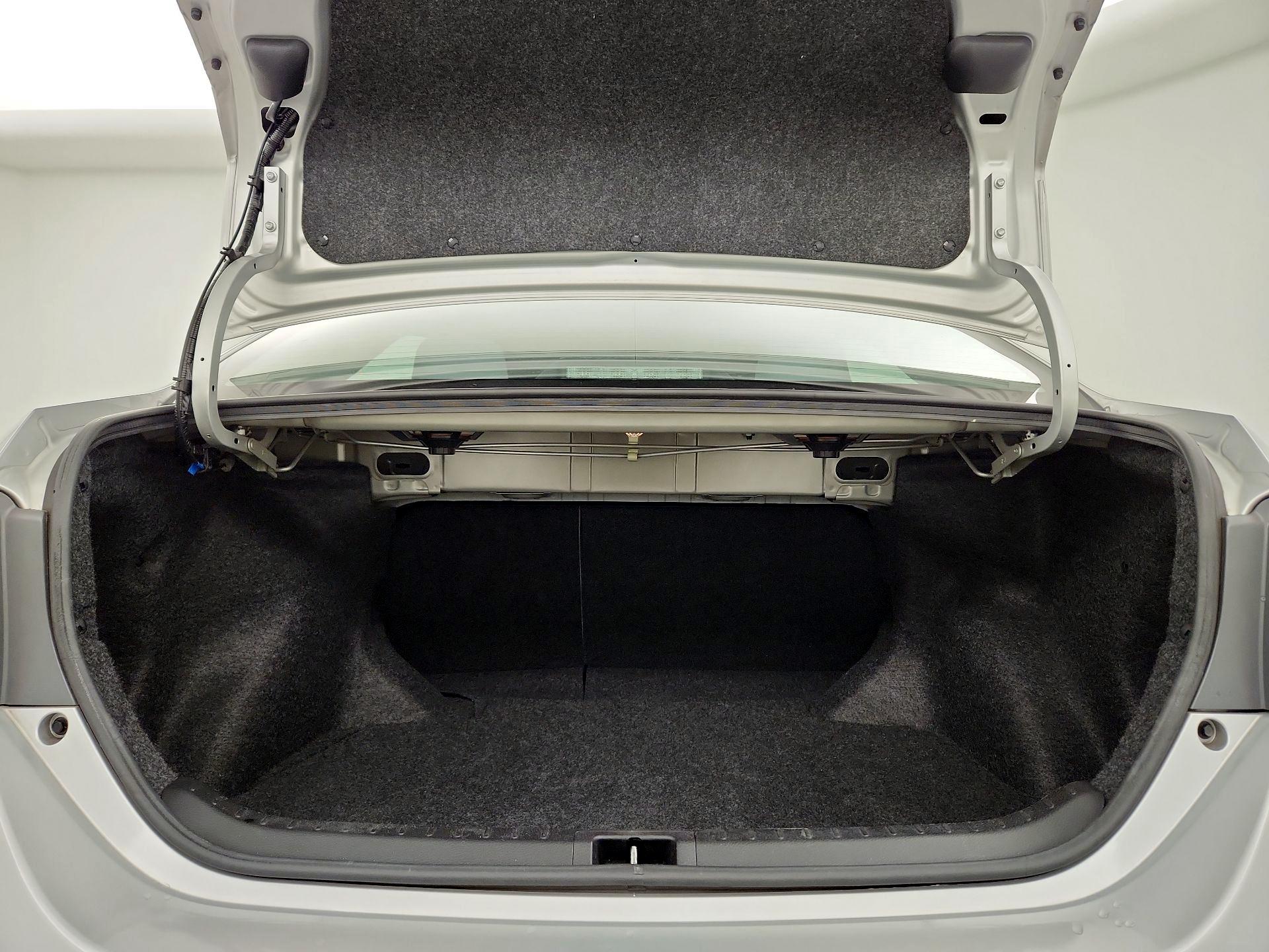 Thumbnail: 2015 Toyota Corolla - 18