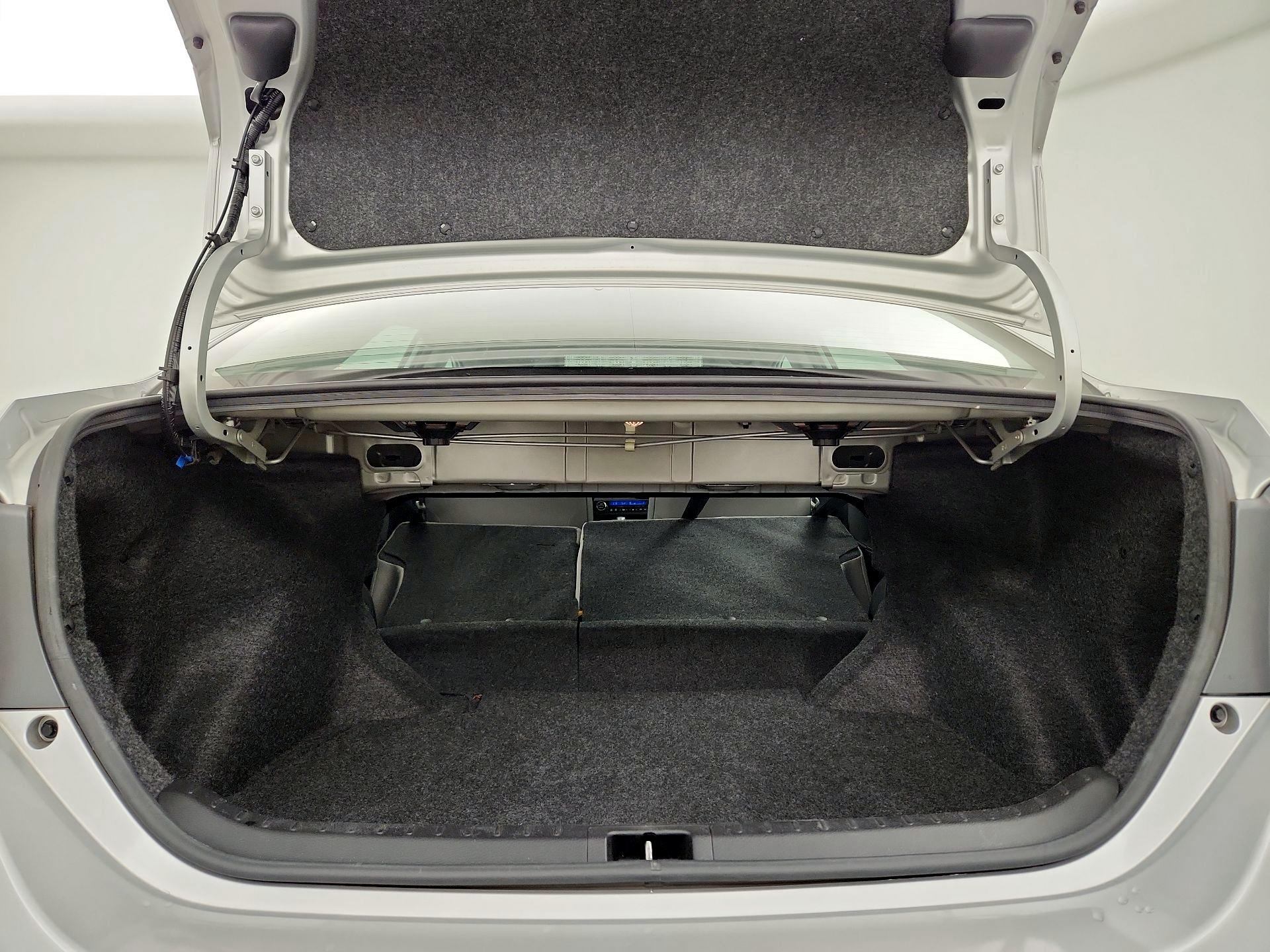 Thumbnail: 2015 Toyota Corolla - 19