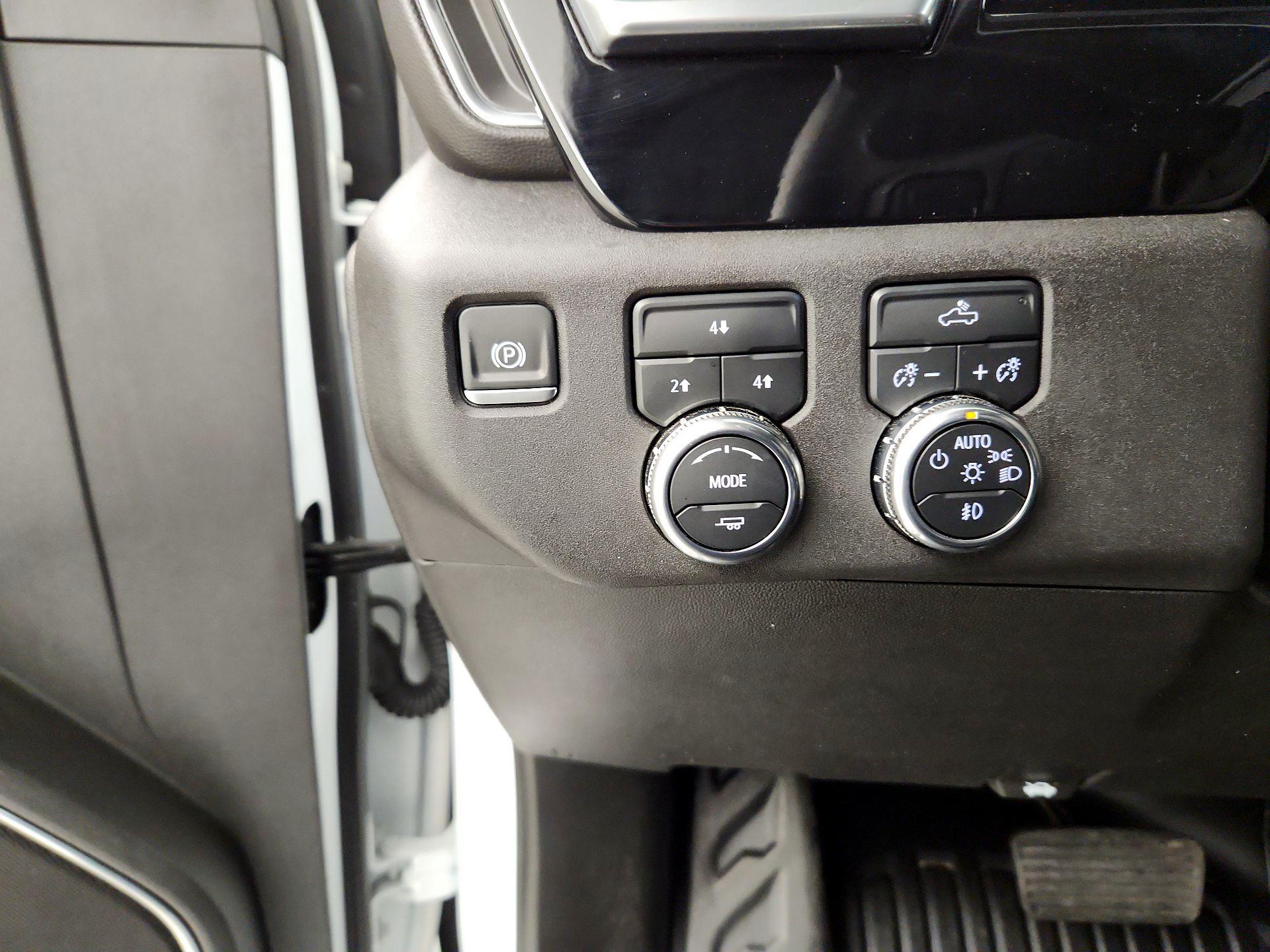 Thumbnail: 2024 GMC Sierra 2500 - 11